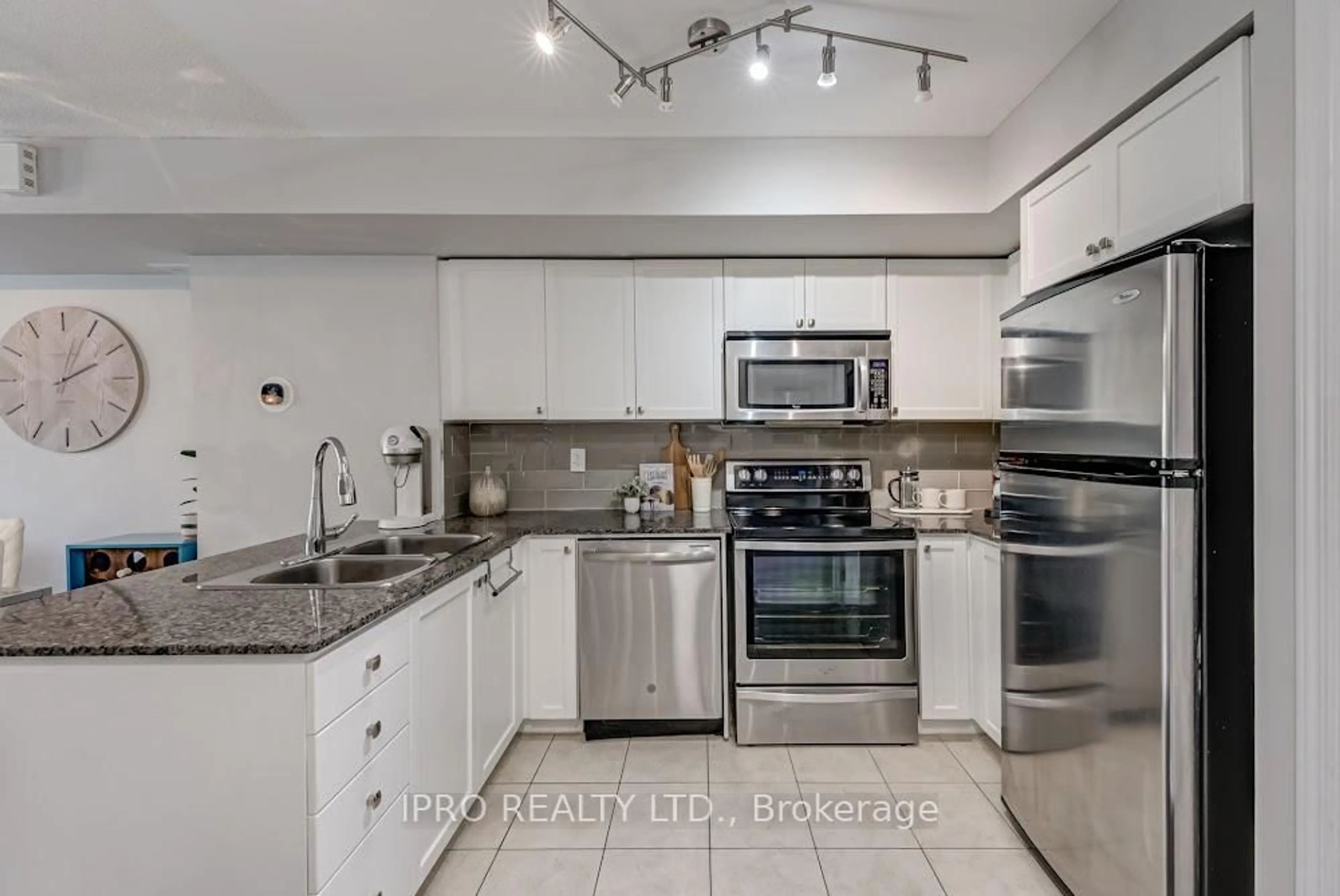 Unknown for 351 Wallace Ave Ave #264, Toronto Ontario M6P 3N1