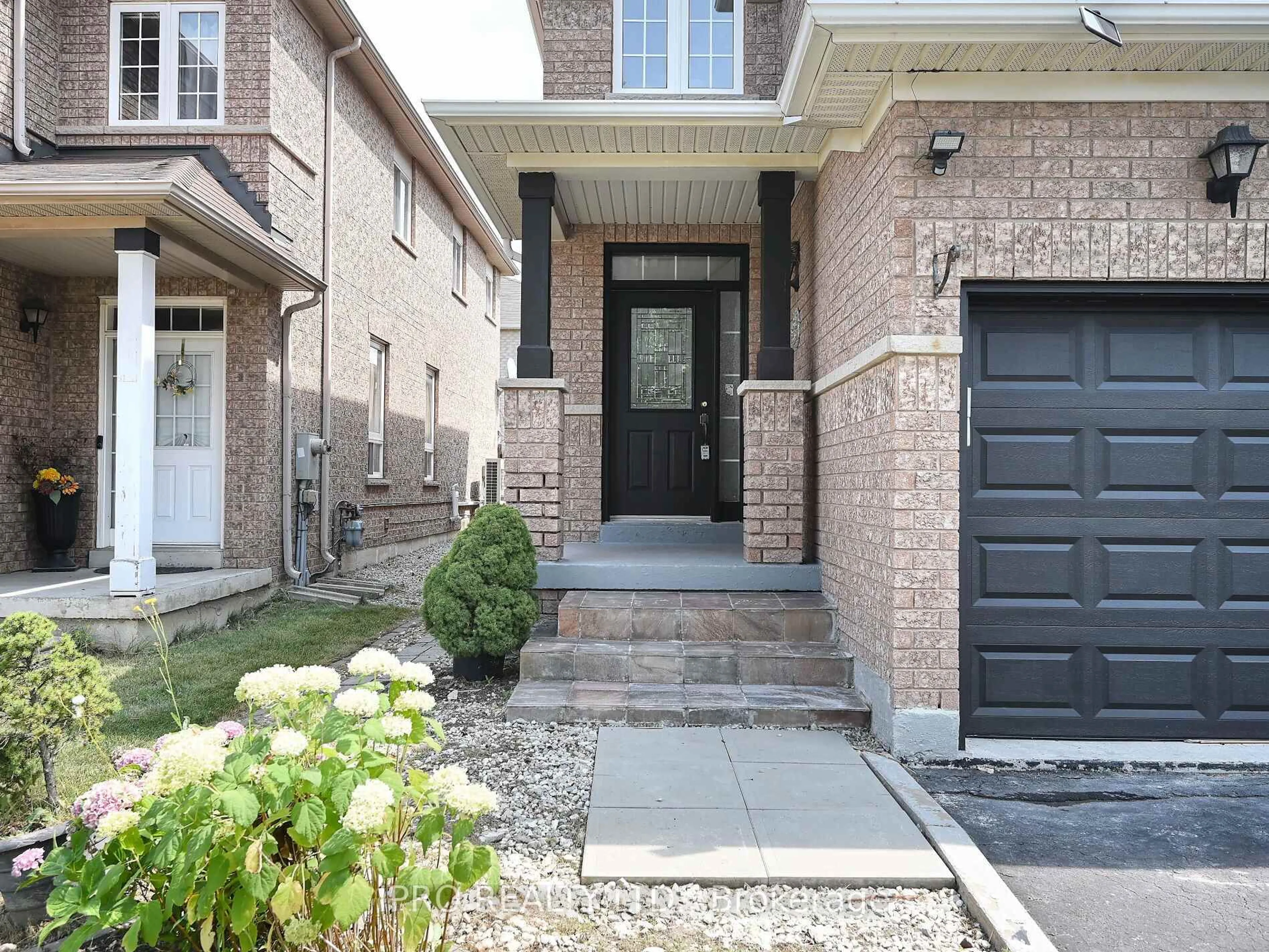 Home with brick exterior material, street for 3894 Passway Rd, Mississauga Ontario L5N 8N9