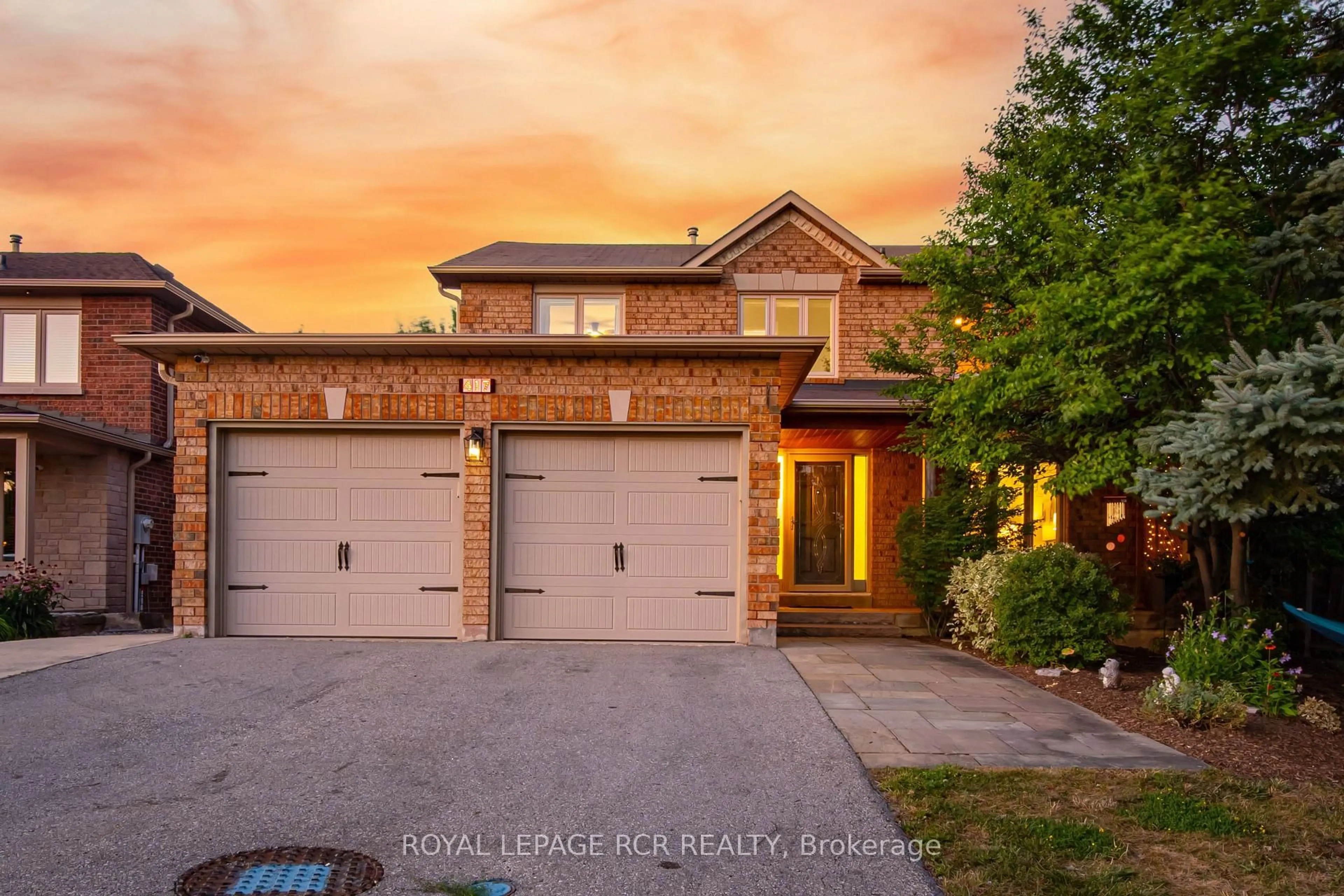 Home with brick exterior material, street for 417 Kingsview Dr, Caledon Ontario L7E 1J4