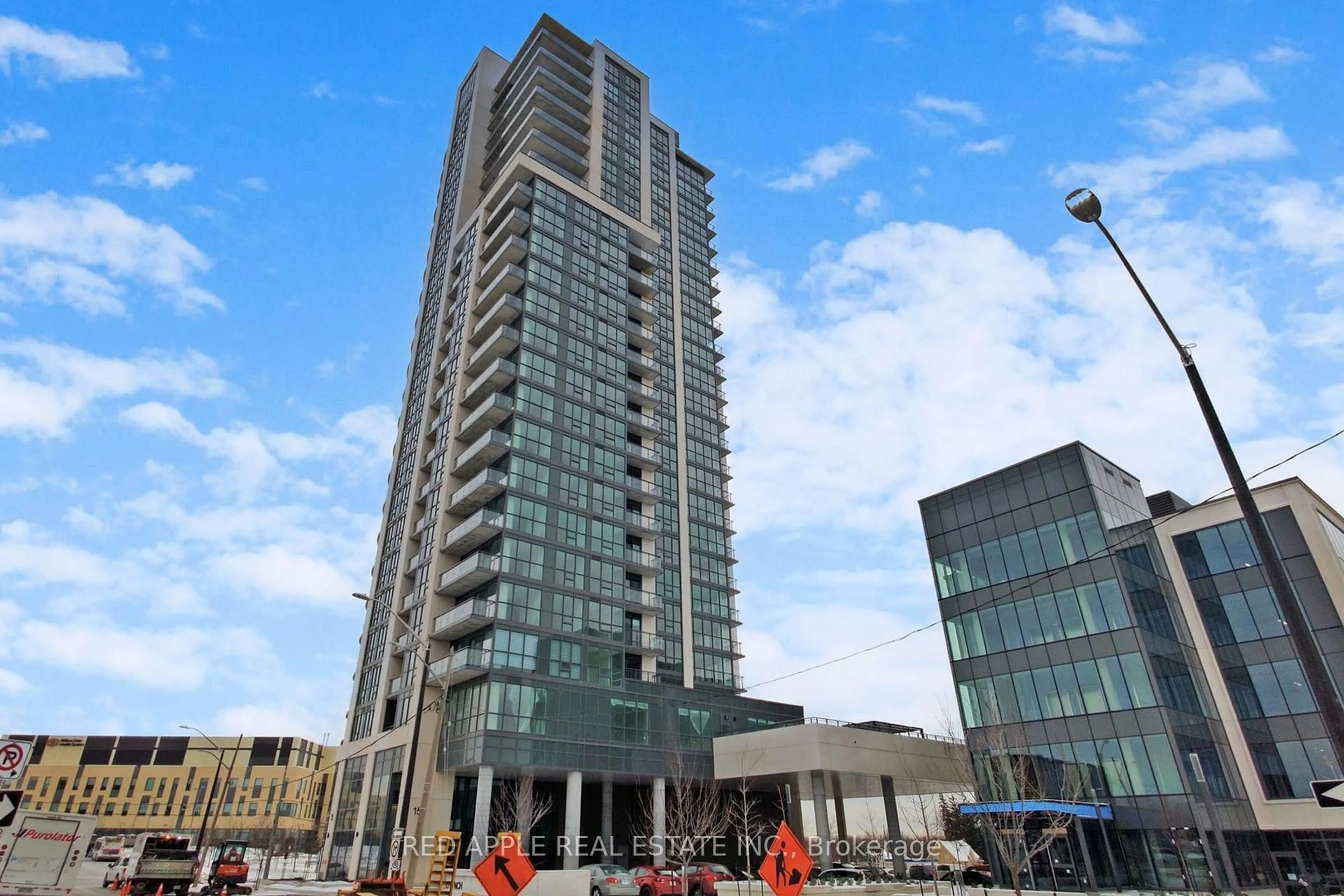 Indoor foyer for 15 Lynch St #2203, Brampton Ontario L6W 2Z8
