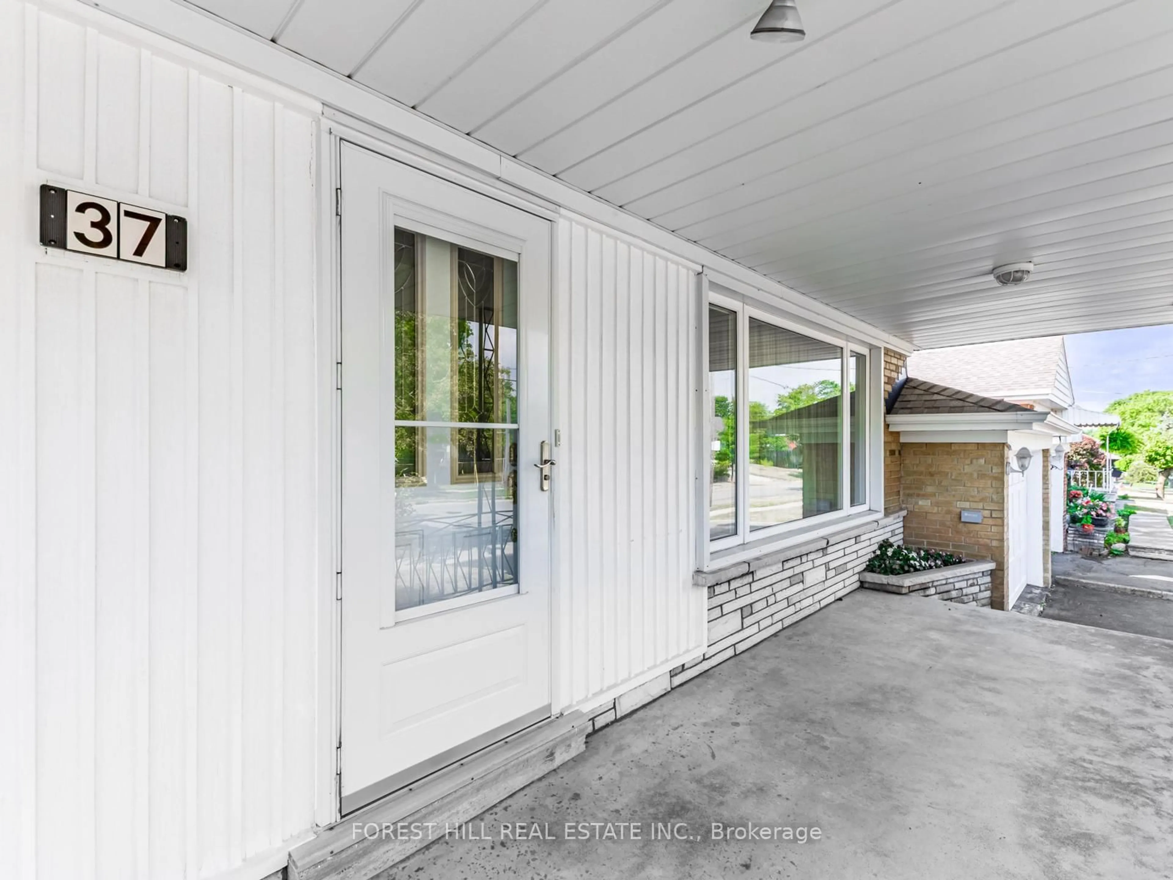 Unknown for 37 George Anderson Dr, Toronto Ontario M6M 2Y7