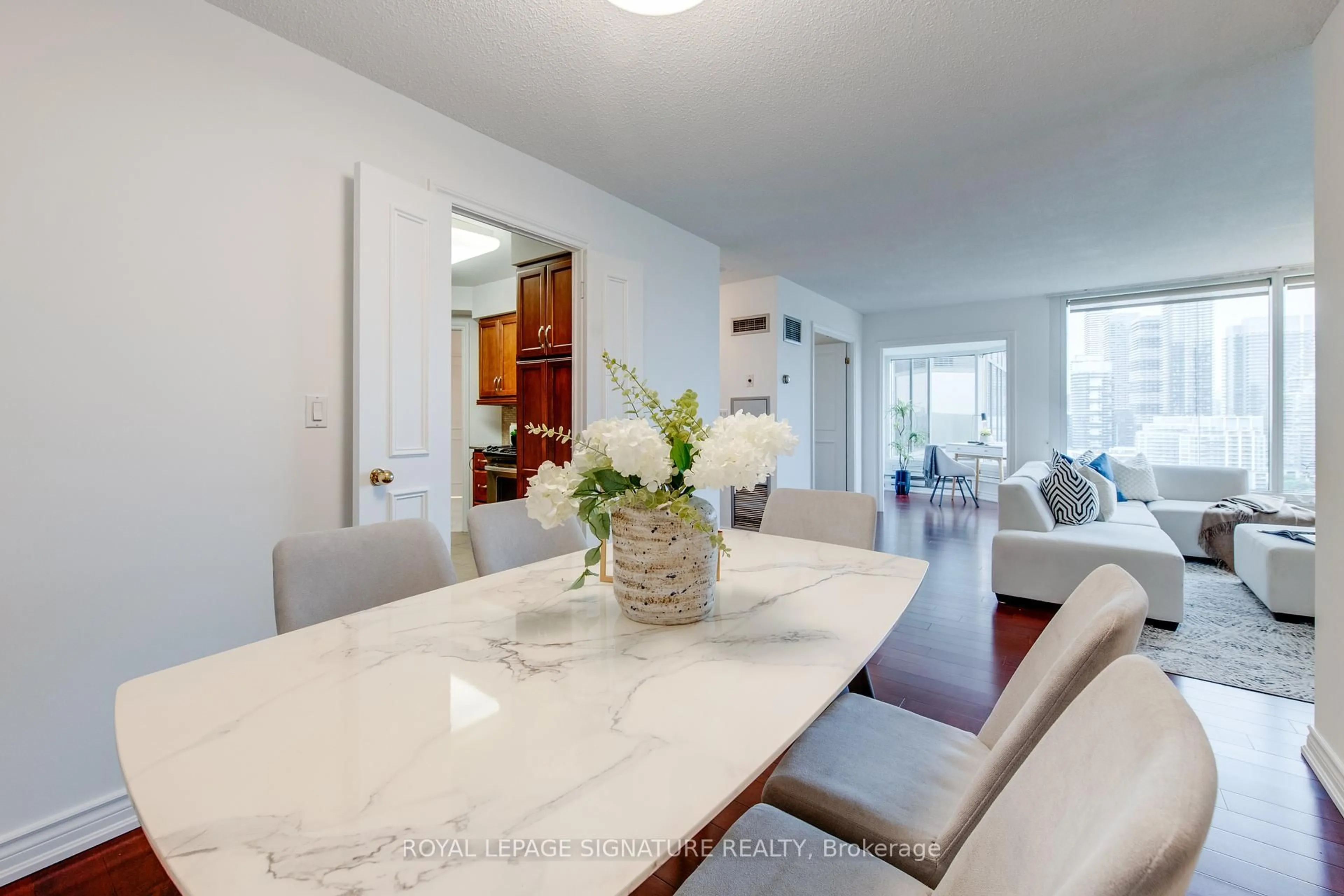 Dining room, unknown for 1 Palace Pier Crt #2108, Toronto Ontario M8V 3W9