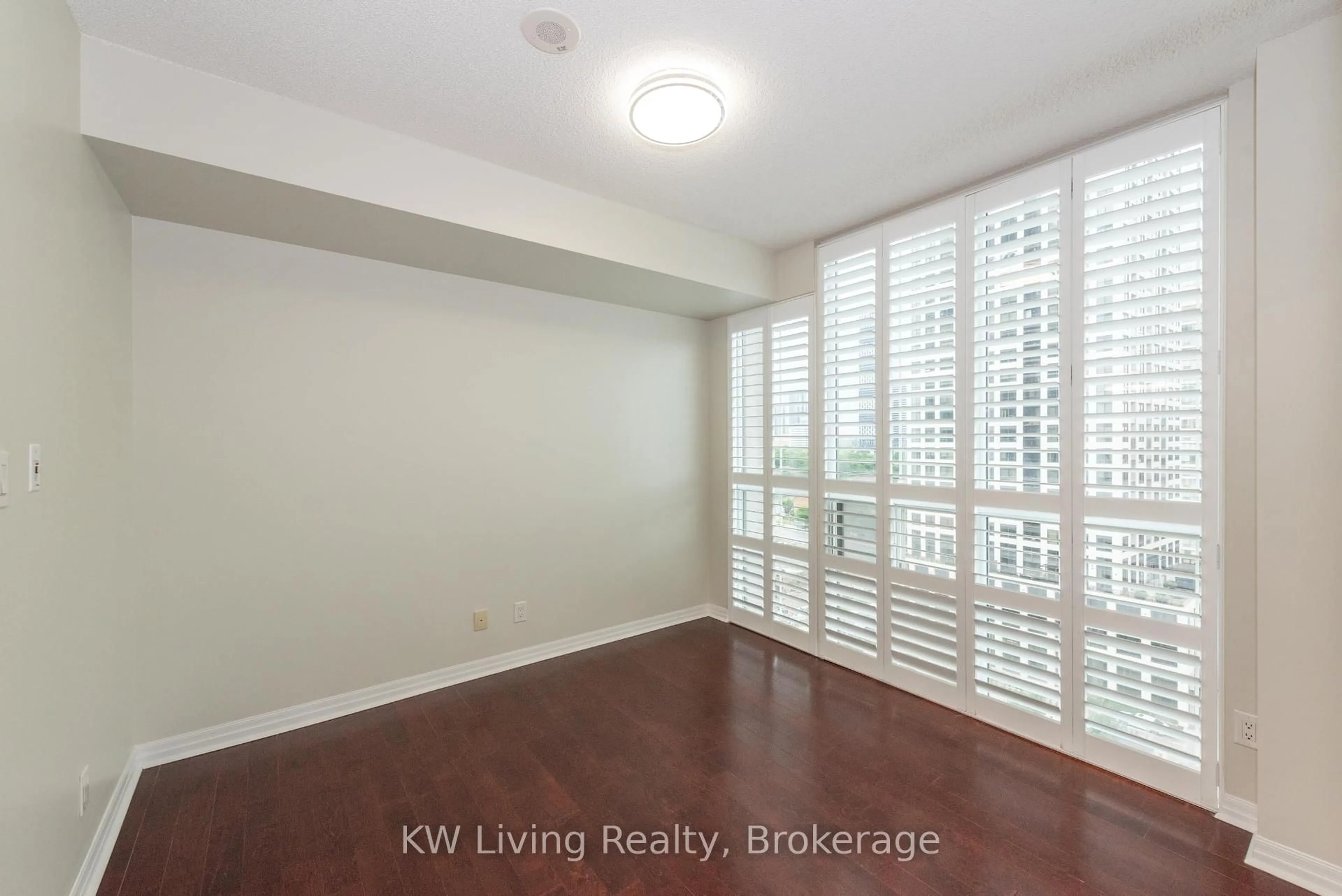 A pic of a room for 3515 Kariya Dr #1502, Mississauga Ontario L5B 0C1