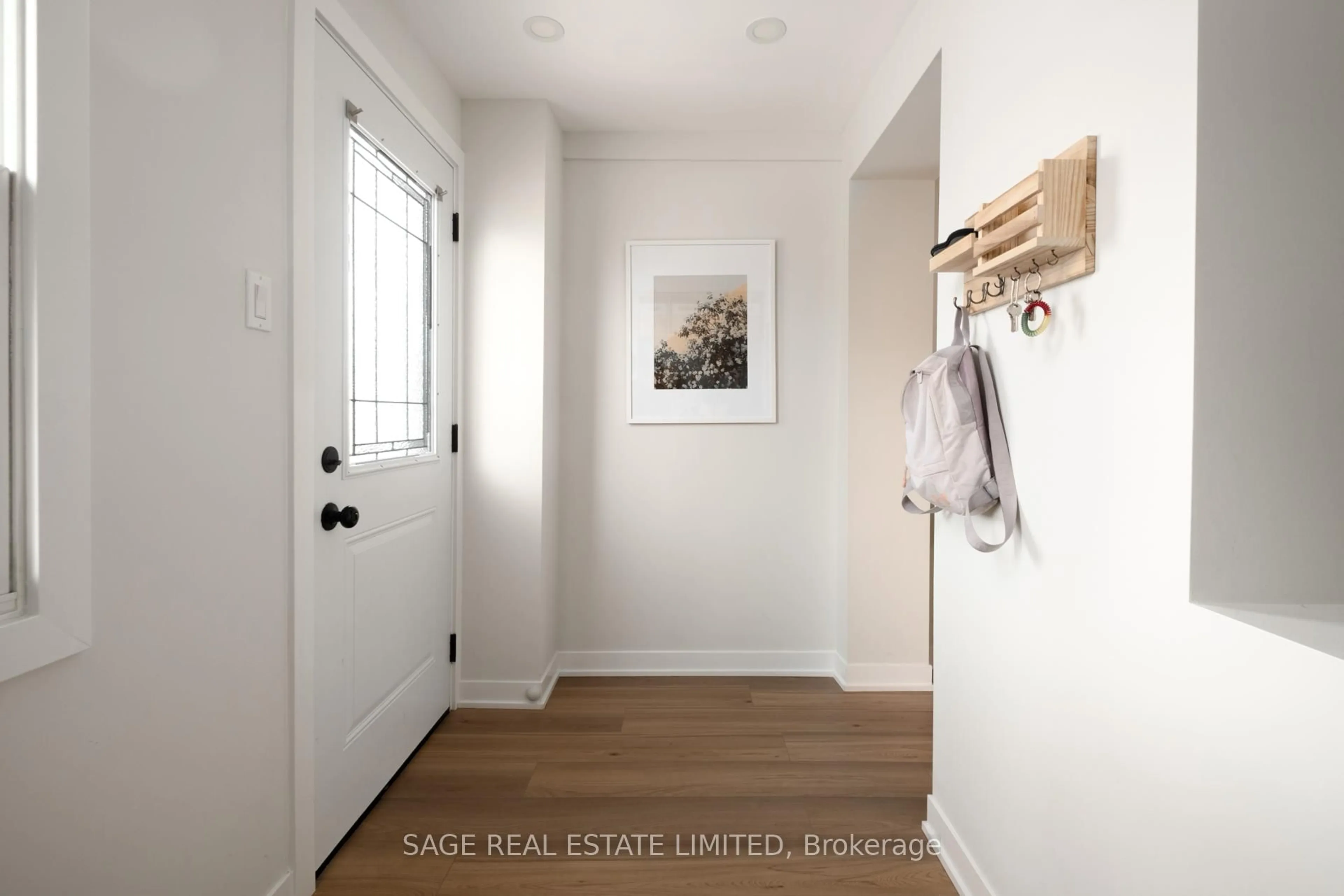 Indoor entryway for 299 Blackthorn Ave, Toronto Ontario M6N 3H9