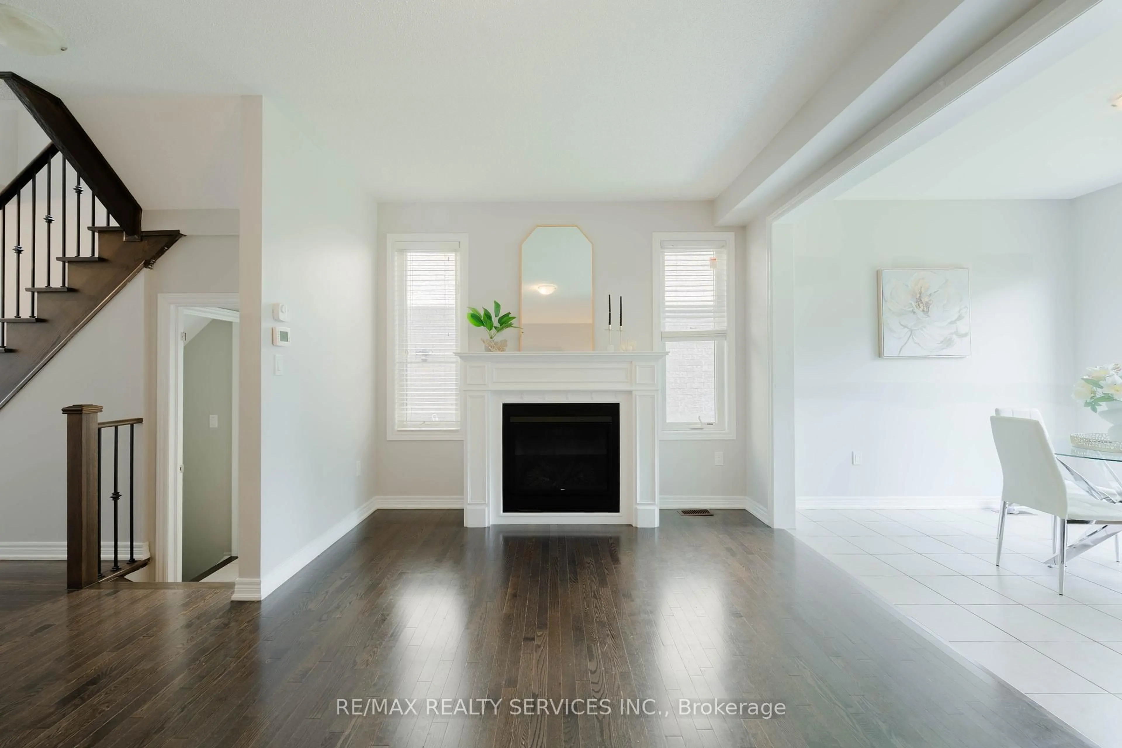 A pic of a room for 15 Ebury Dr, Brampton Ontario L6X 5M4