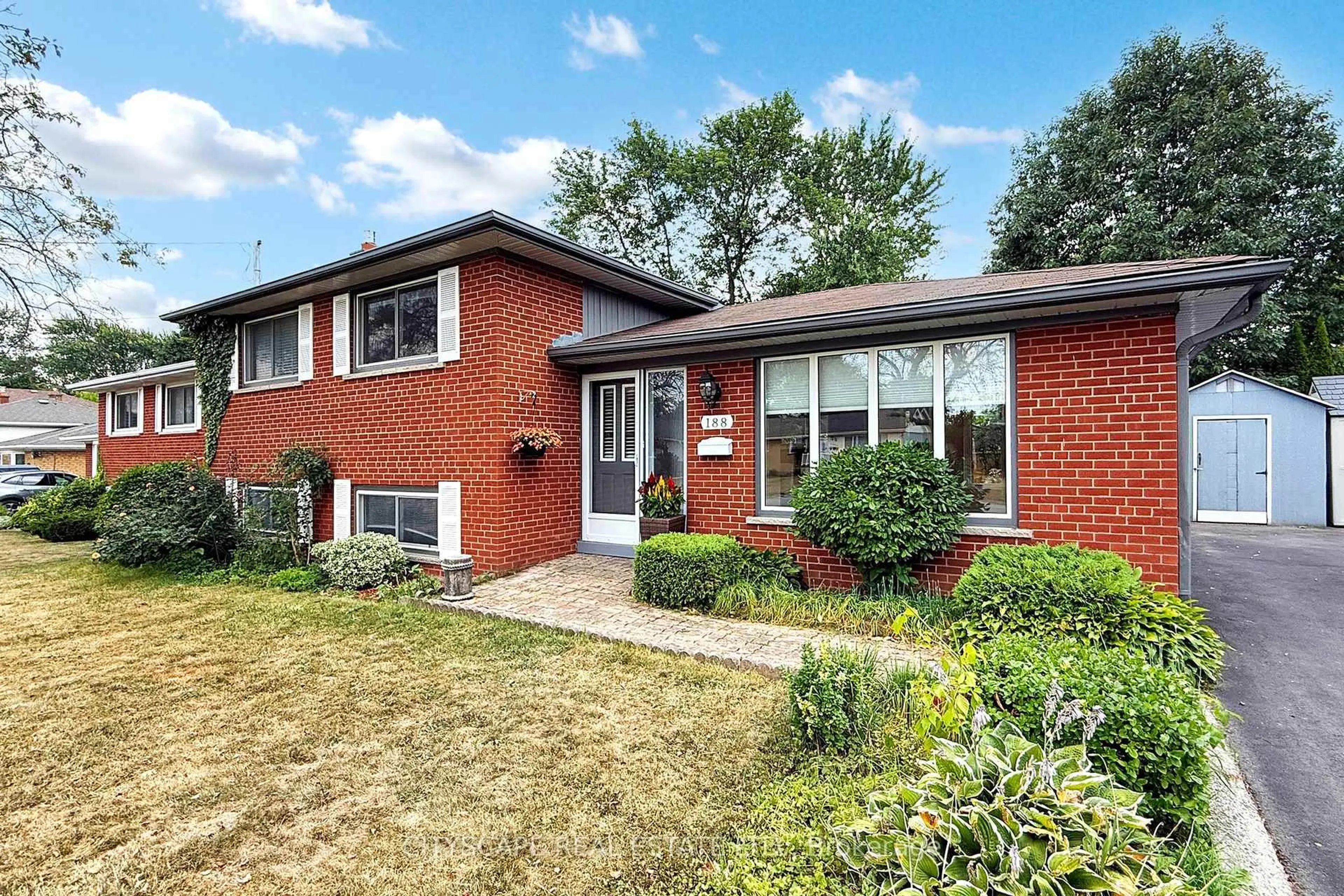 Home with brick exterior material, street for 188 Foxbar Rd, Burlington Ontario L7L 2Z9