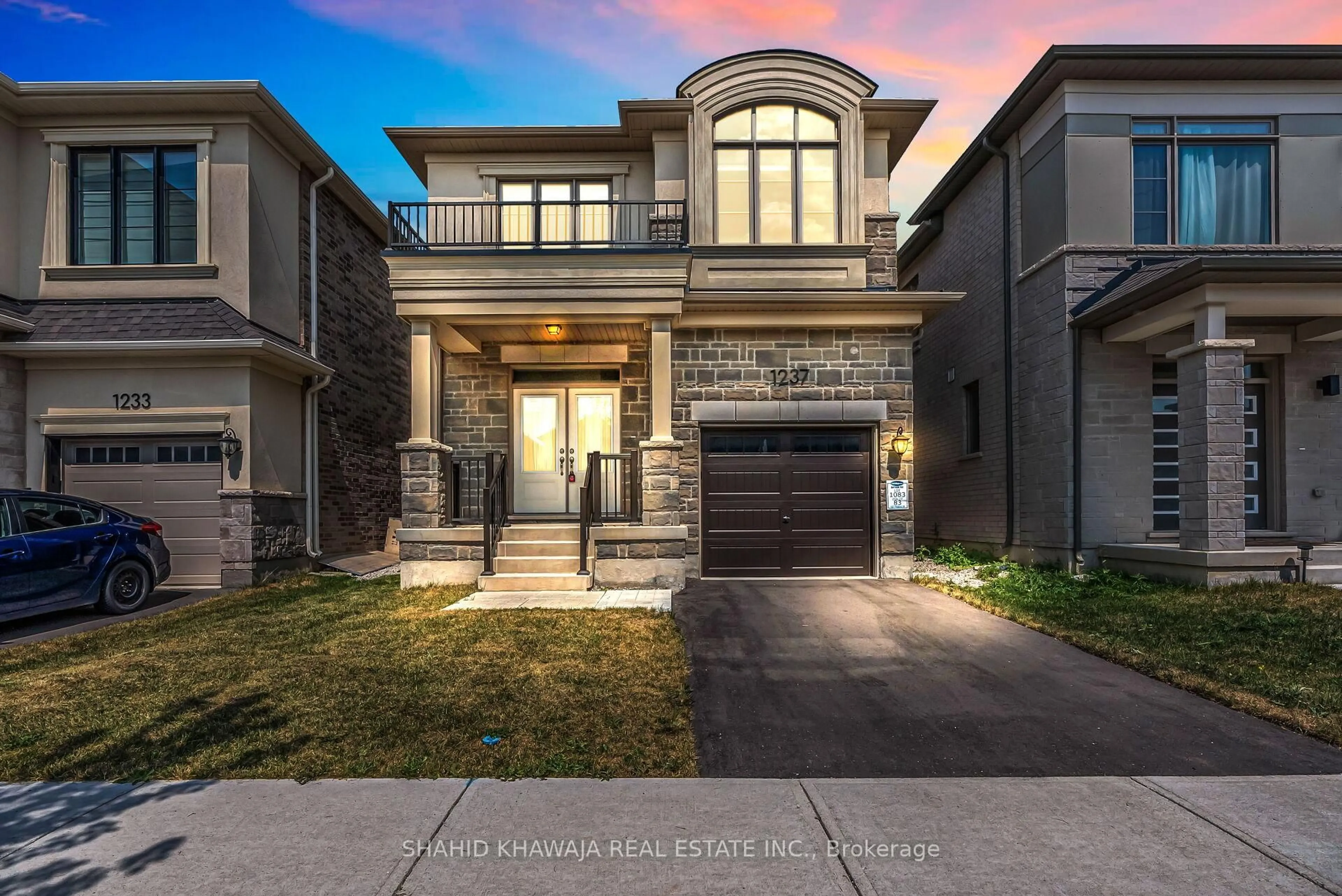 Home with brick exterior material, street for 1237 Trudeau Dr, Milton Ontario L9E 1Y6