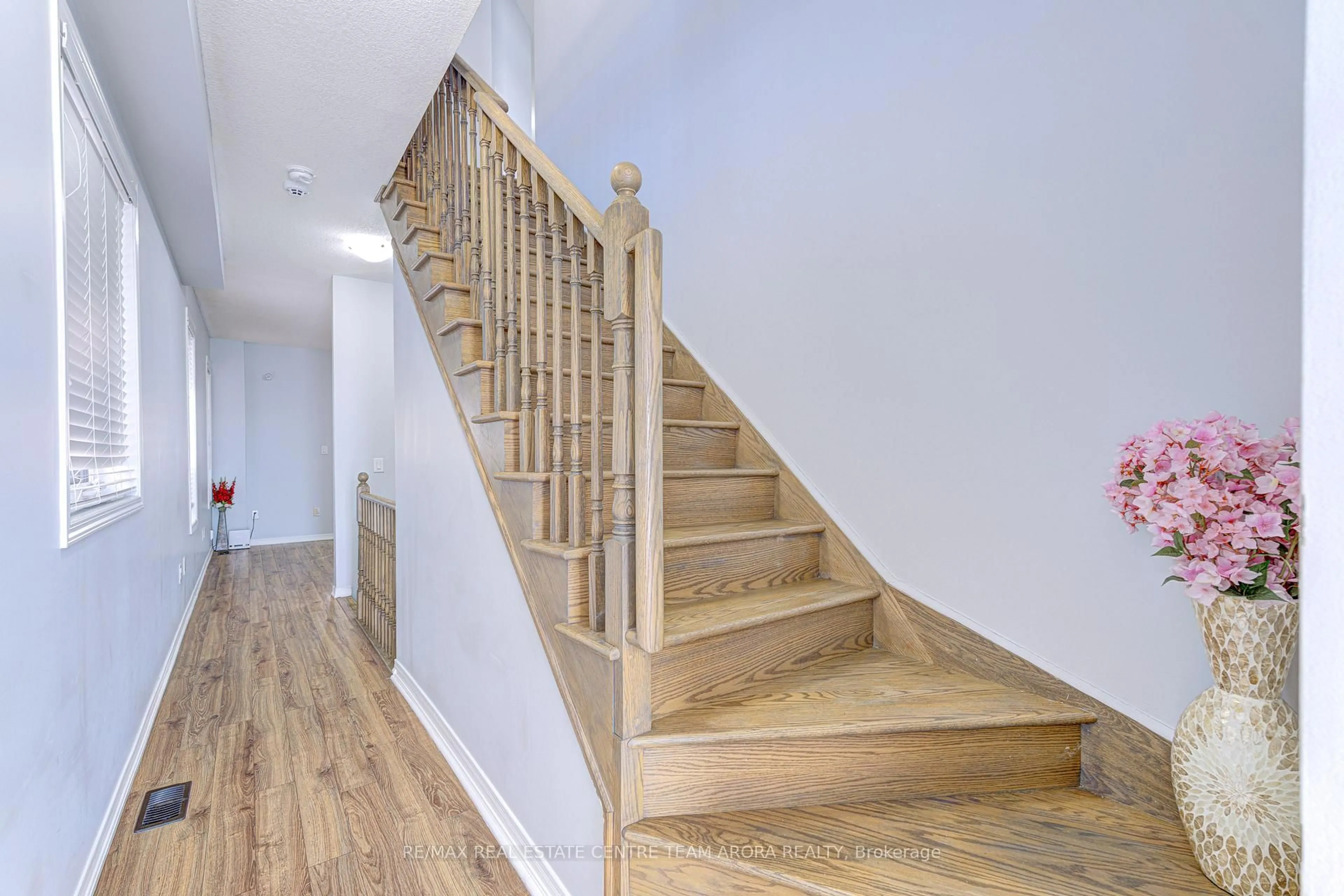 Stairs for 157 Baffin Cres, Brampton Ontario L7A 4K7