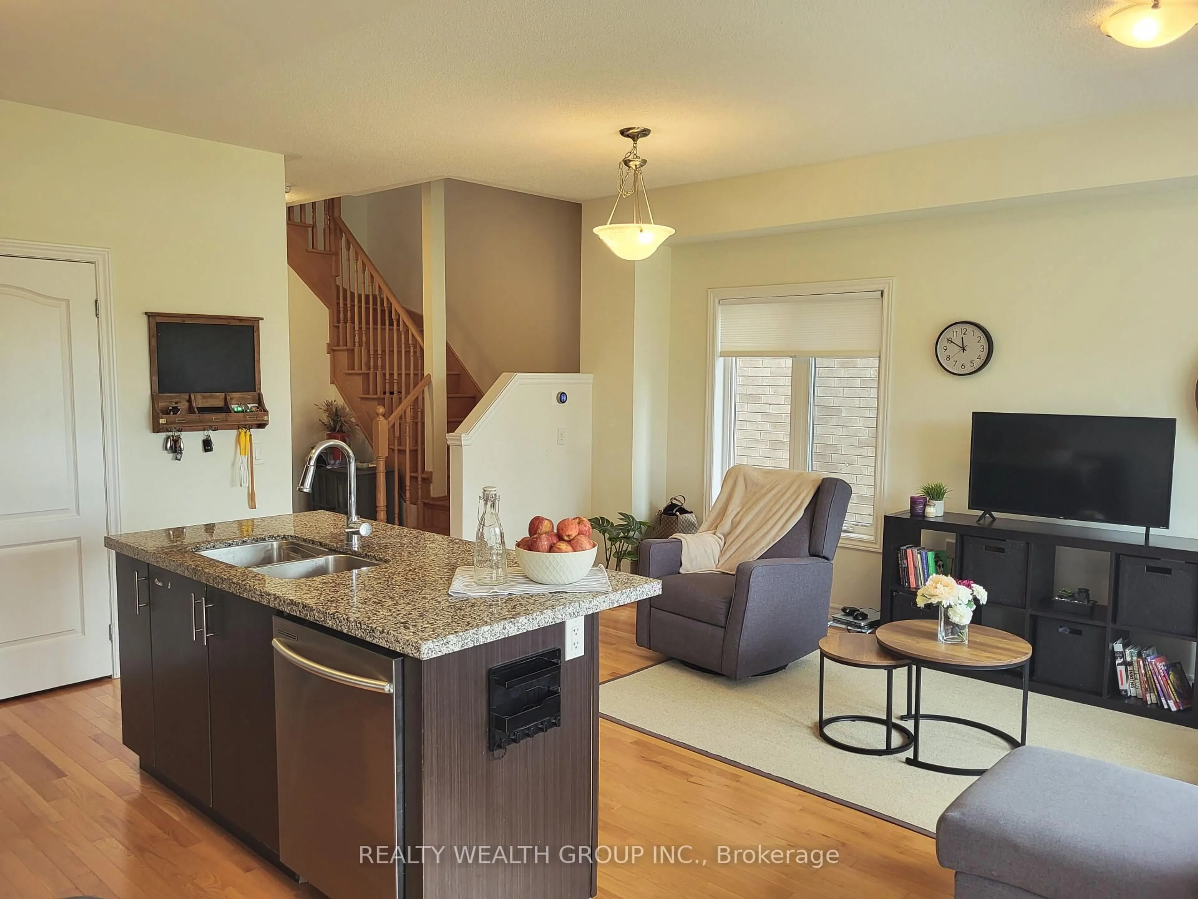 Open concept kitchen, unknown for 3060 Cascade Common, Oakville Ontario L6H 0R8