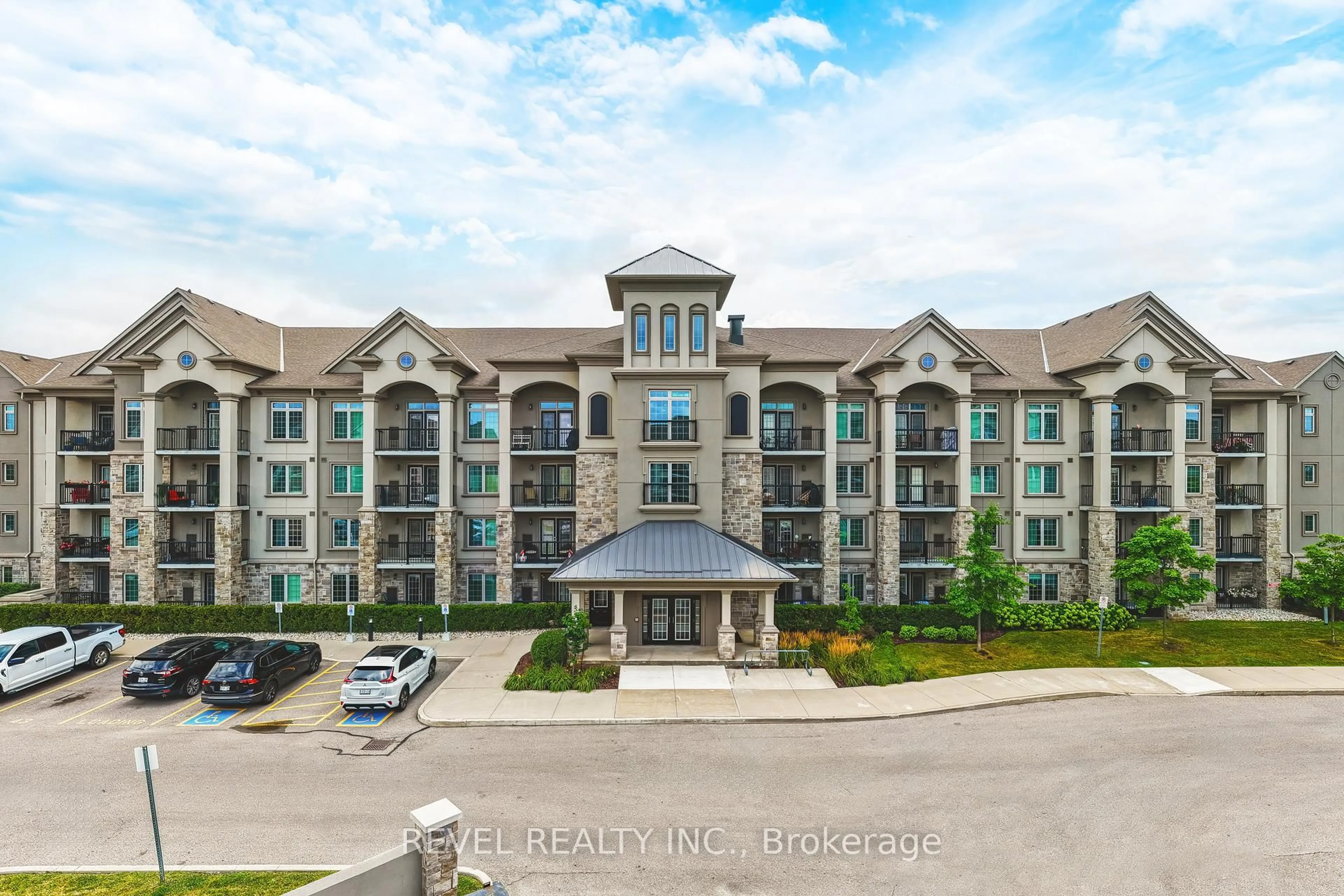 A pic from outside/outdoor area/front of a property/back of a property/a pic from drone, building for 1450 Main St #106, Milton Ontario L9T 8W4