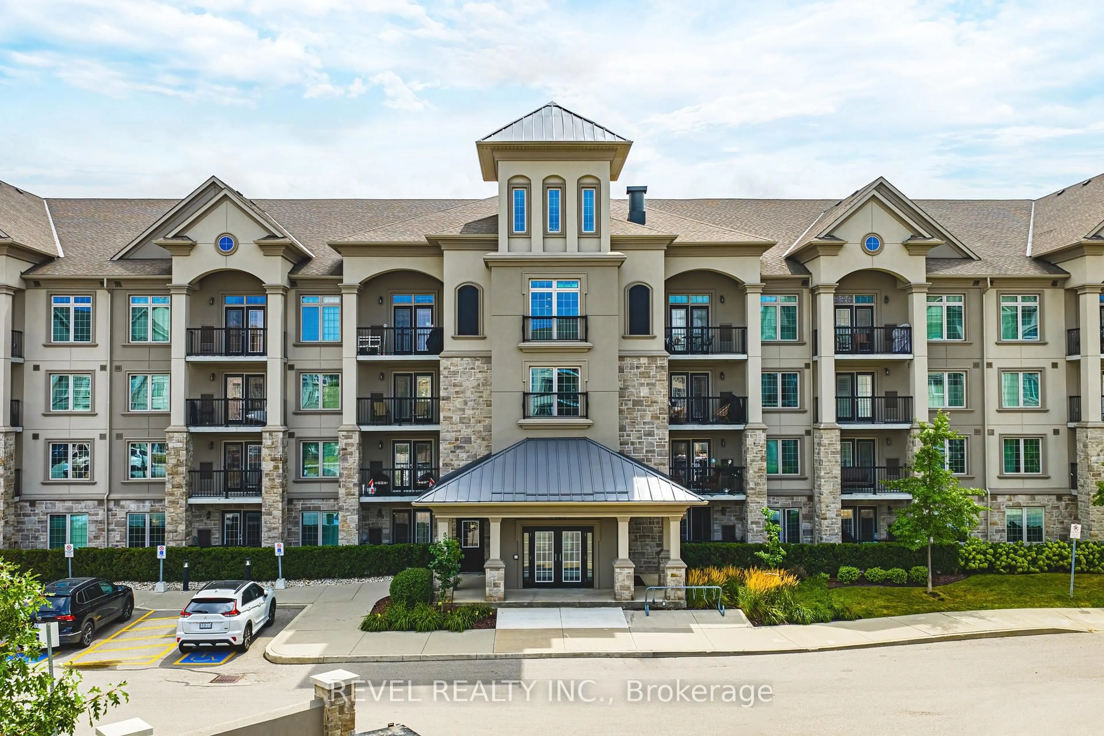 A pic from outside/outdoor area/front of a property/back of a property/a pic from drone, building for 1450 Main St #106, Milton Ontario L9T 8W4