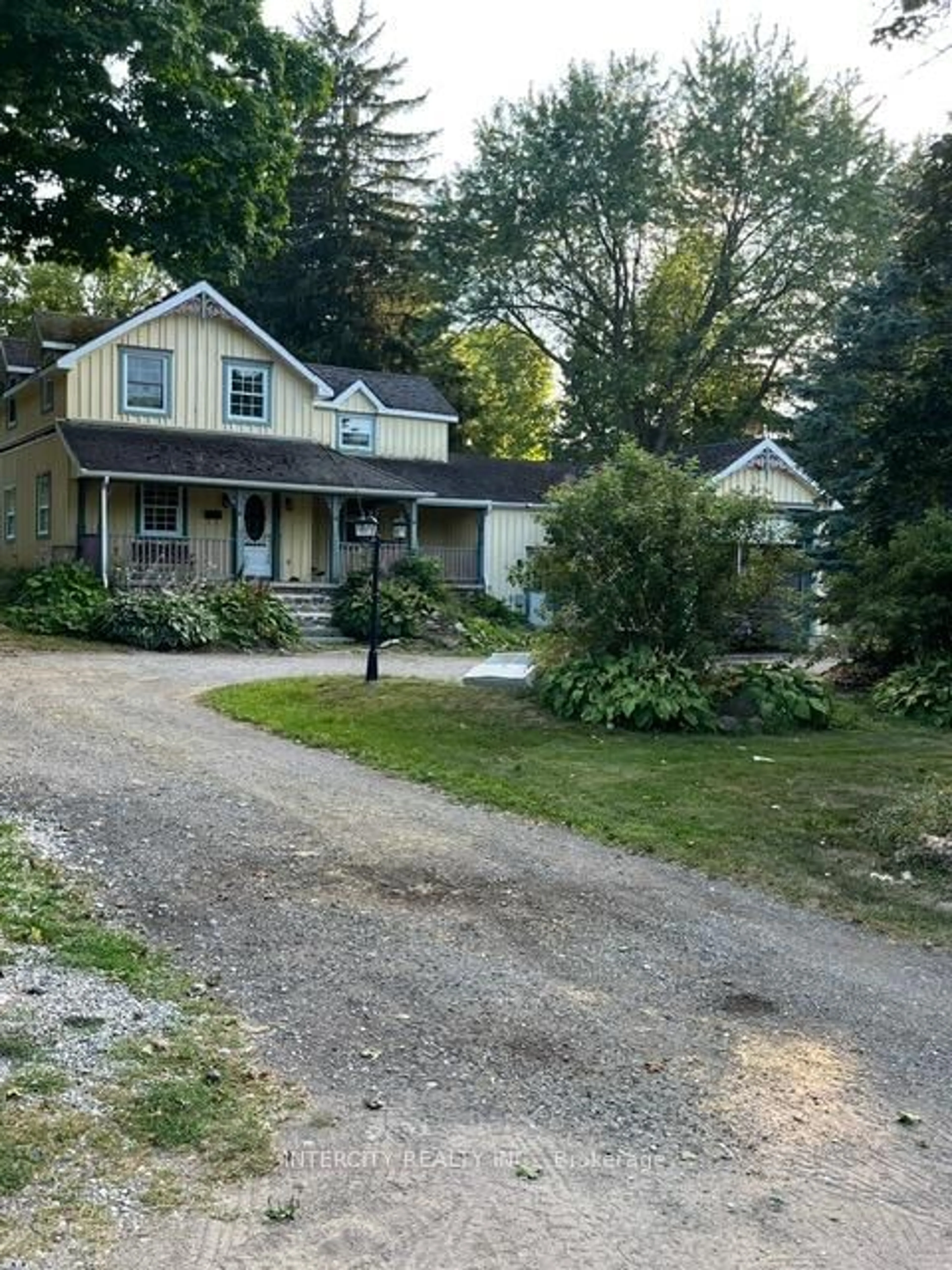 A pic from outside/outdoor area/front of a property/back of a property/a pic from drone, street for 19774 Airport Rd, Caledon Ontario L7K 0A3