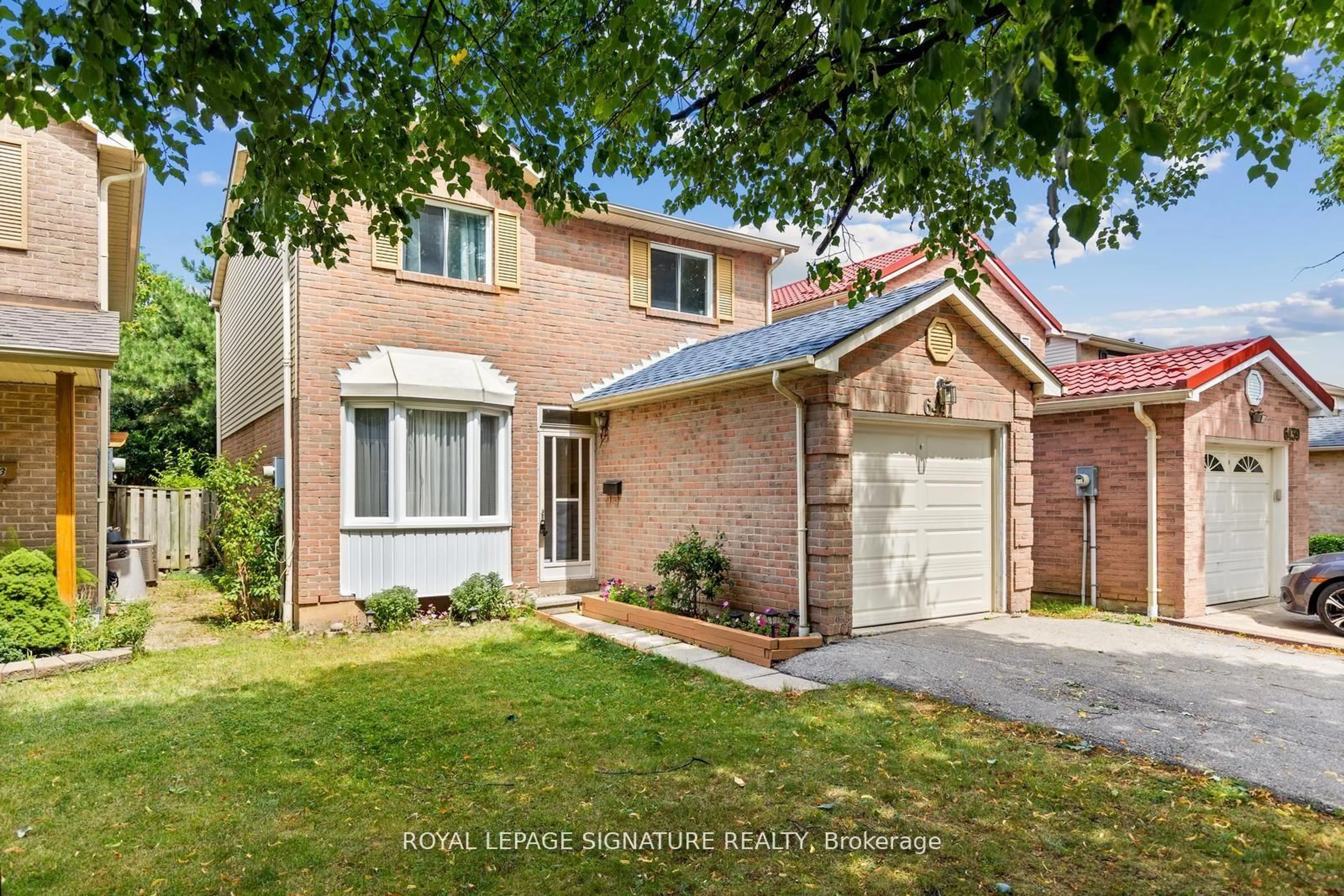 Home with brick exterior material, street for 6441 Colebrook Cres, Mississauga Ontario L5N 3E3
