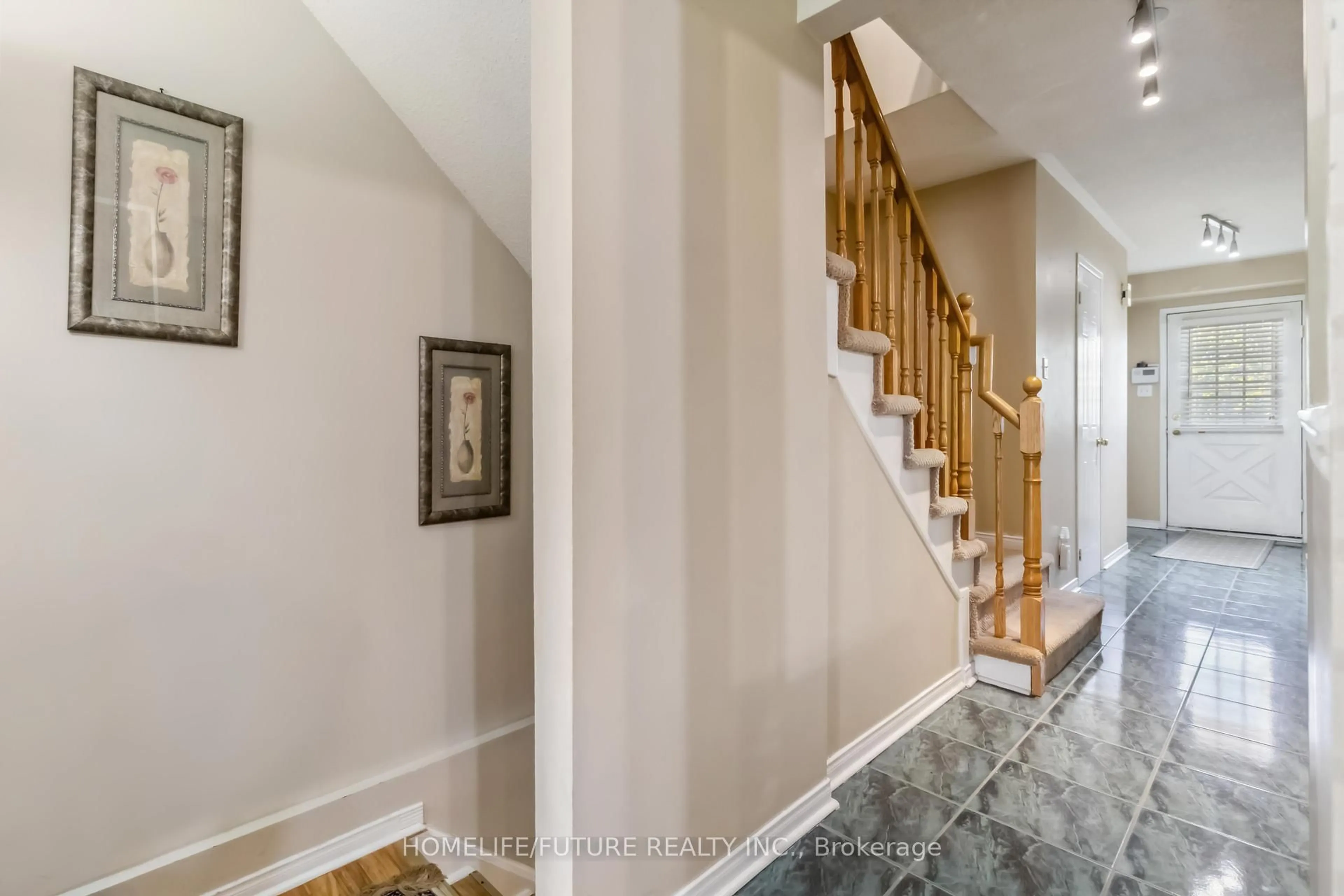 Unknown for 2945 Thomas St #126, Mississauga Ontario L9M 6C1