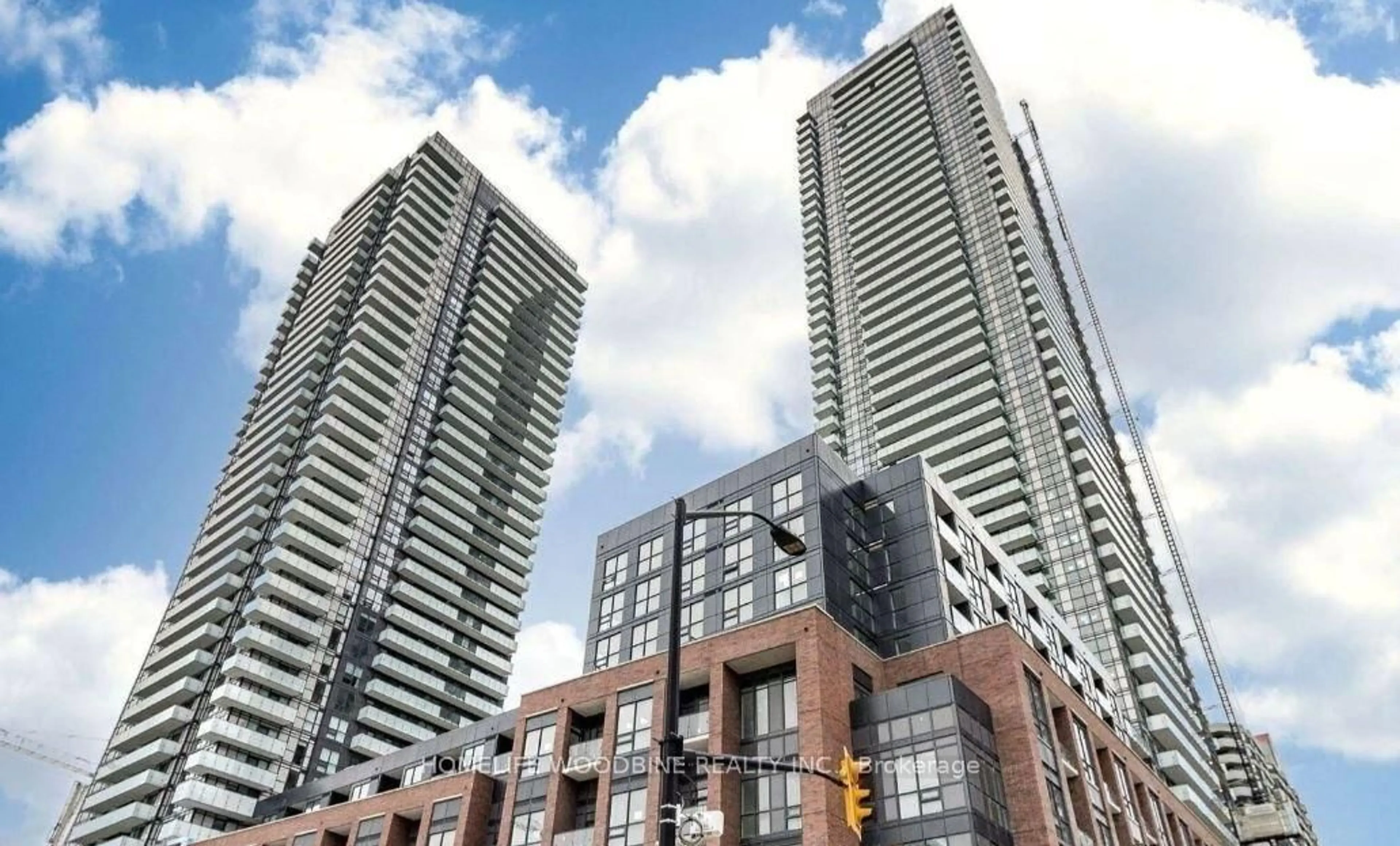 Patio, unknown for 4130 Parkside Village Dr #1007, Mississauga Ontario L5B 3M8