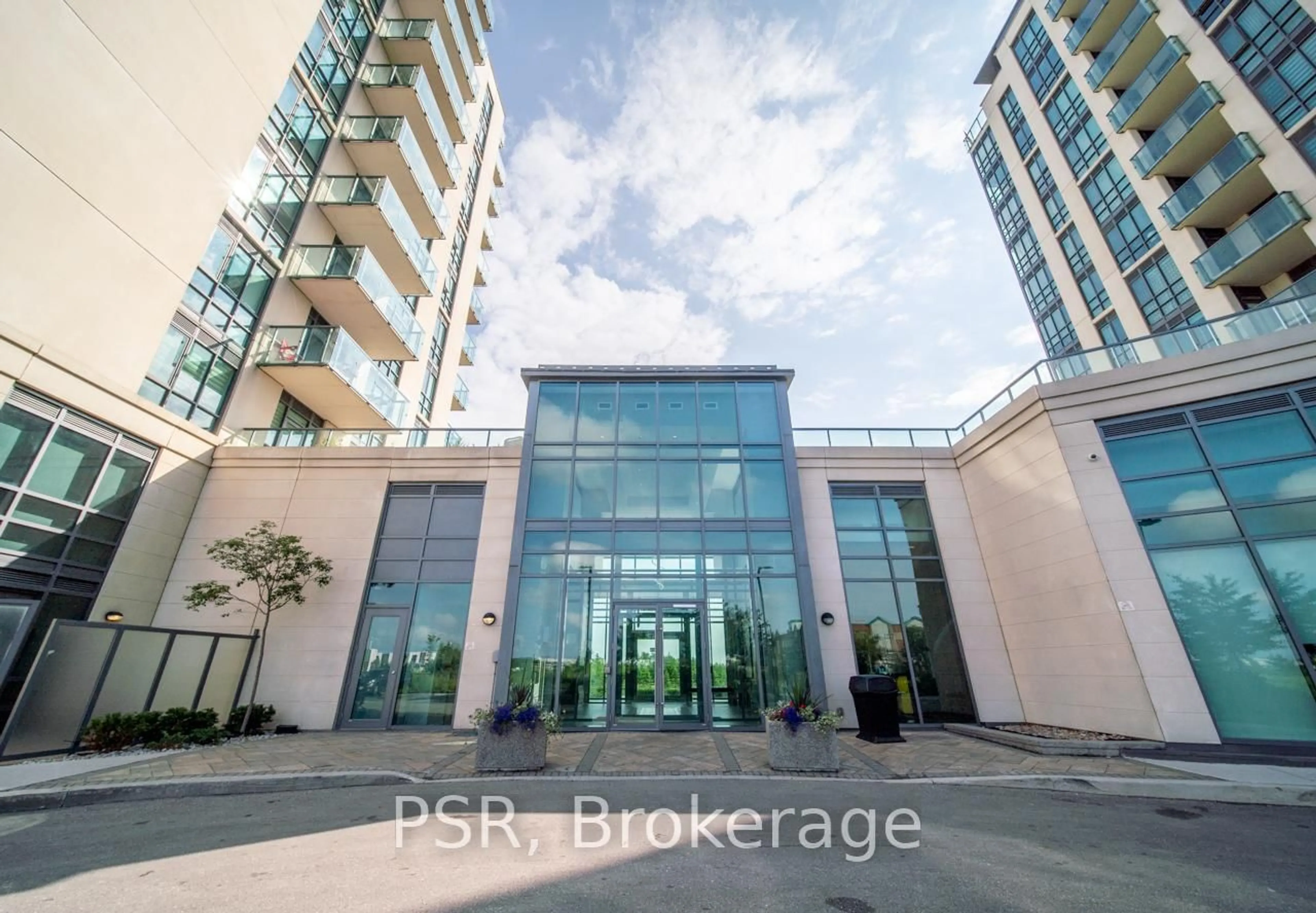 Indoor foyer for 65 Yorkland Blvd #111, Brampton Ontario L6P 4M5