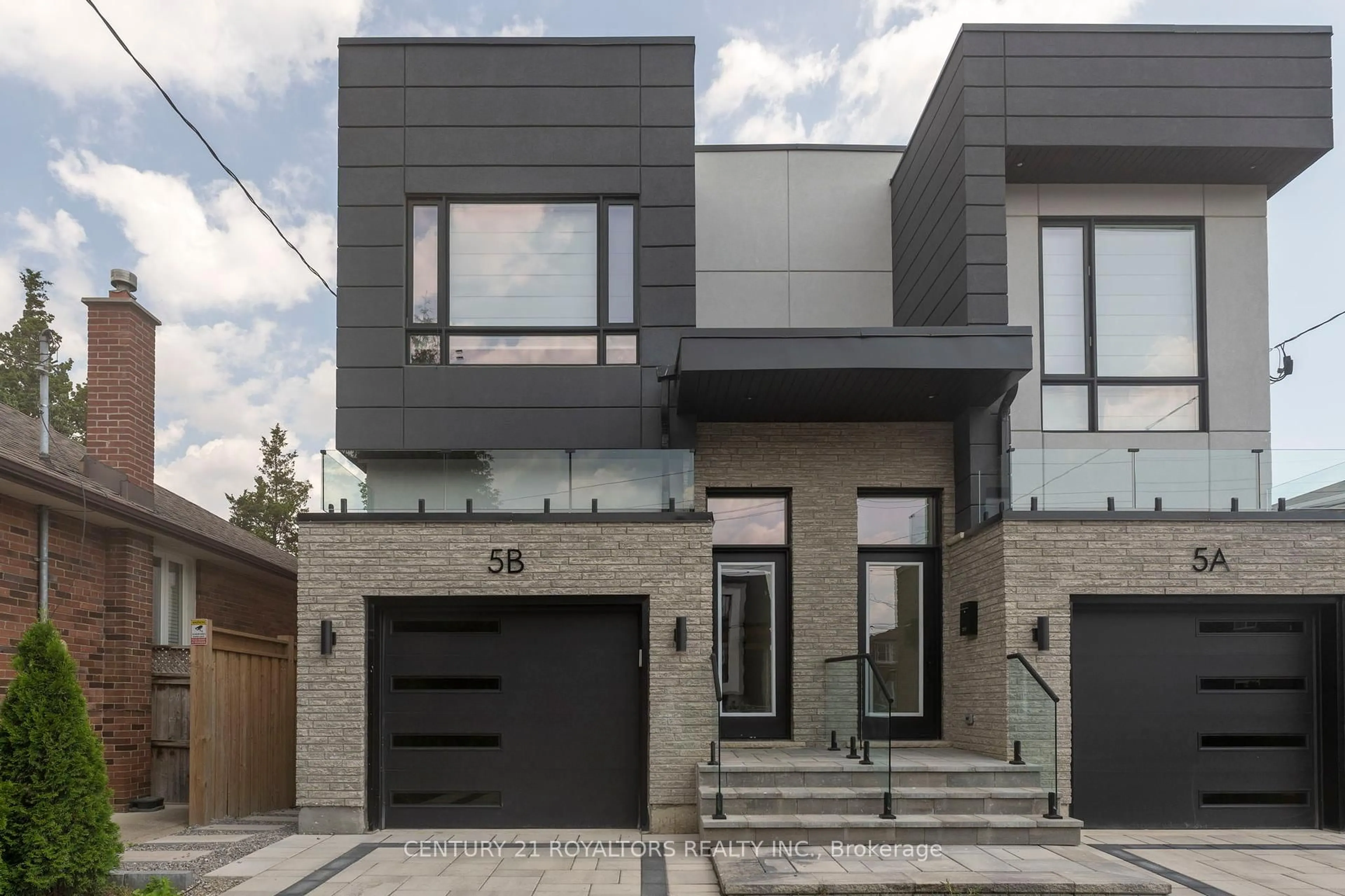 Home with brick exterior material, street for 5B Pine Ave, Mississauga Ontario L5H 2P7