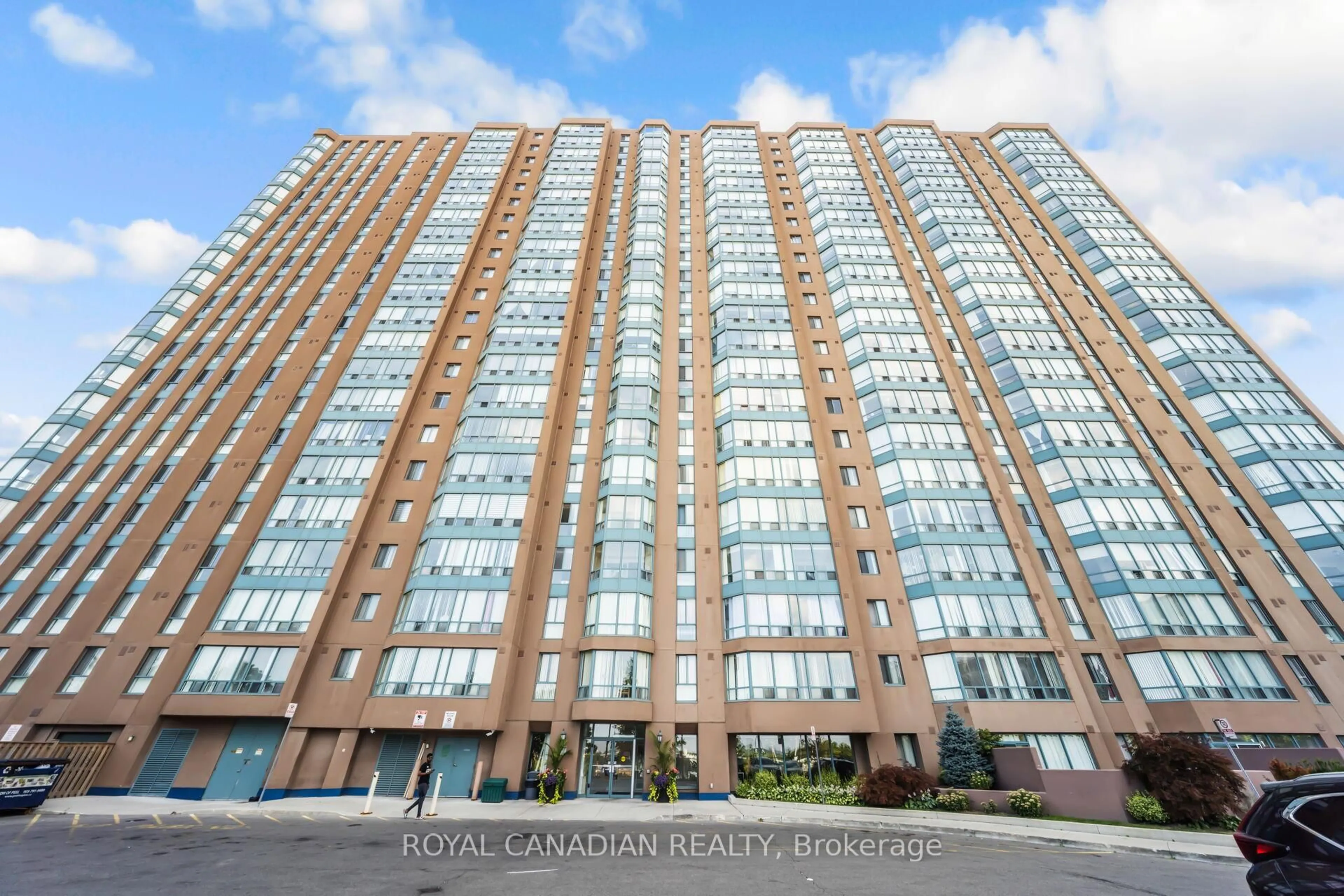 Unknown for 115 Hillcrest Ave #1904, Mississauga Ontario L5B 3Y9