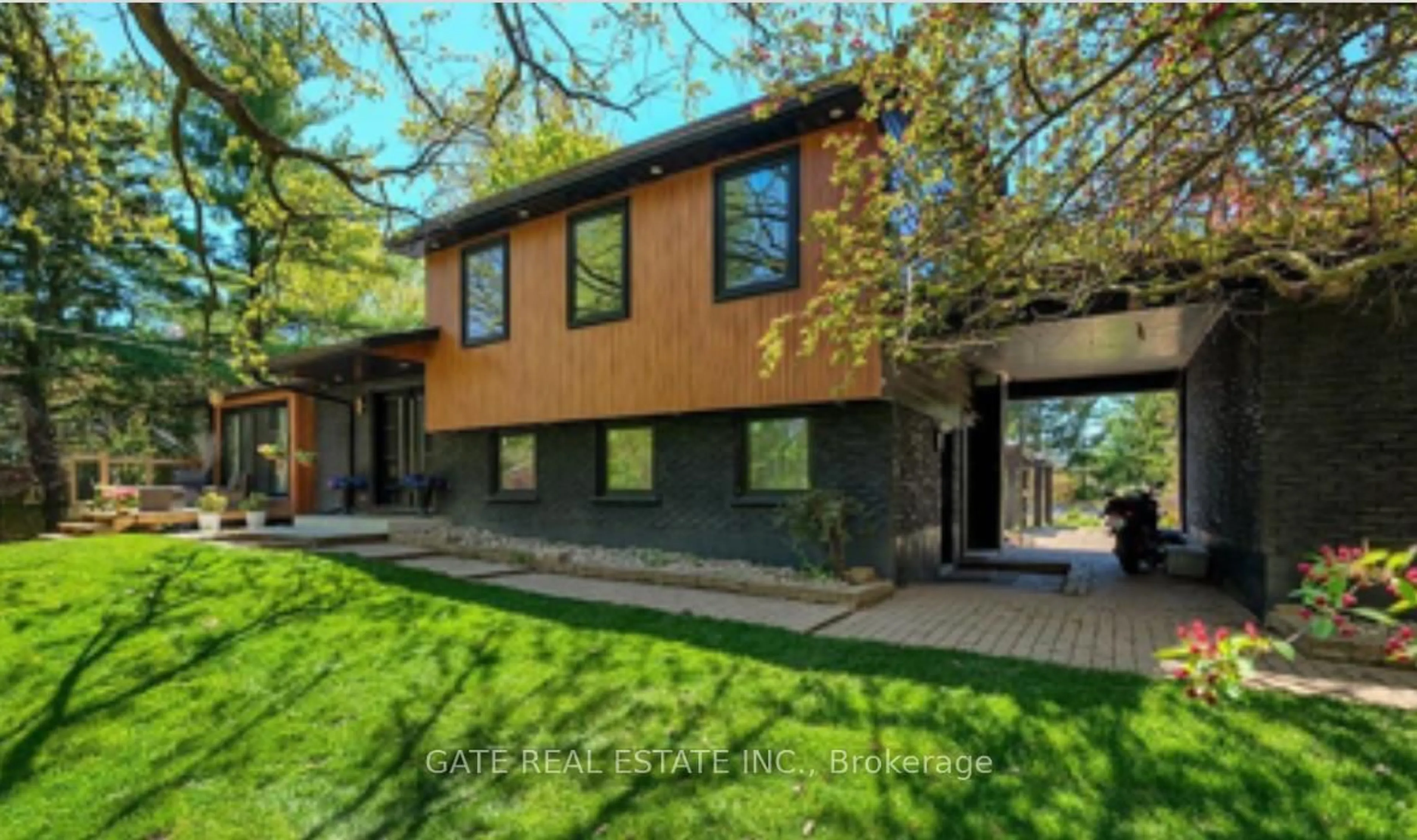 Home with brick exterior material, street for 6660 appleby Line, Burlington Ontario L7M 0P7