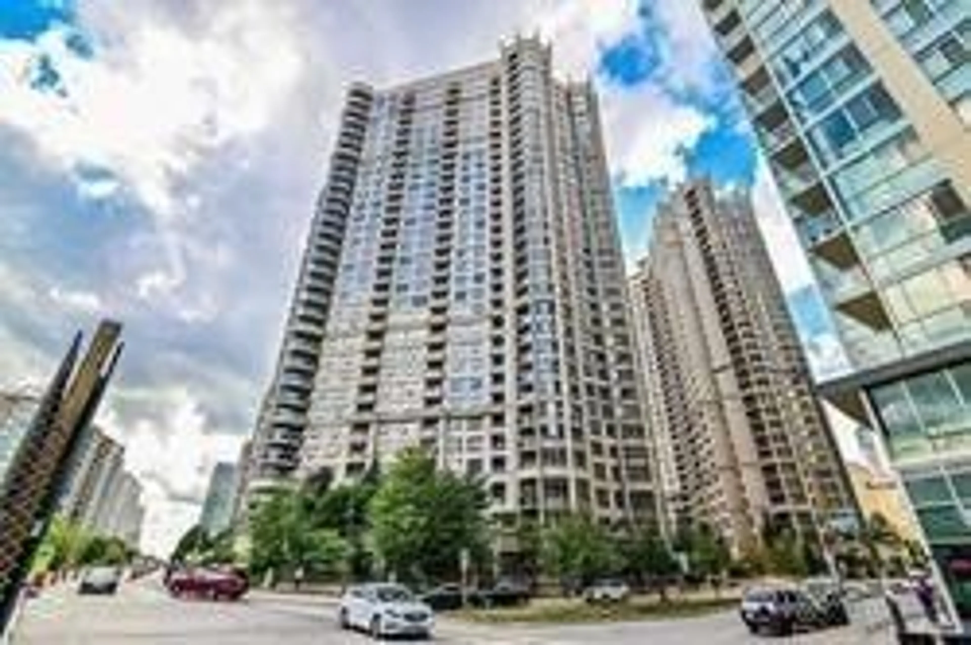 Unknown for 3888 Duke Of York Blvd #527, Mississauga Ontario L5B 4P5
