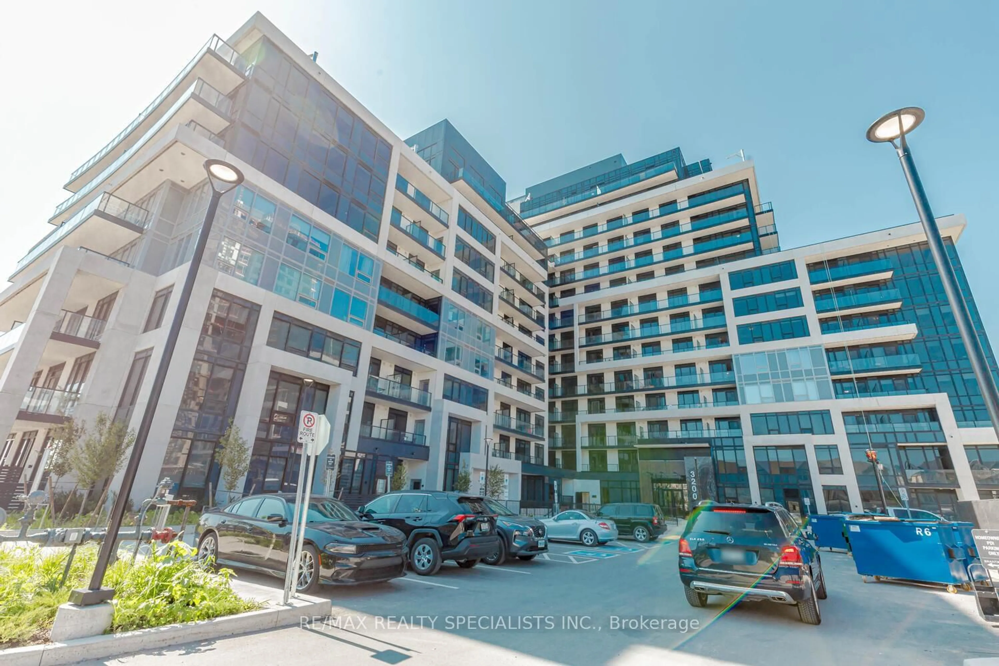 Unknown for 3200 William Coltson Ave #726, Oakville Ontario L6H 7C2