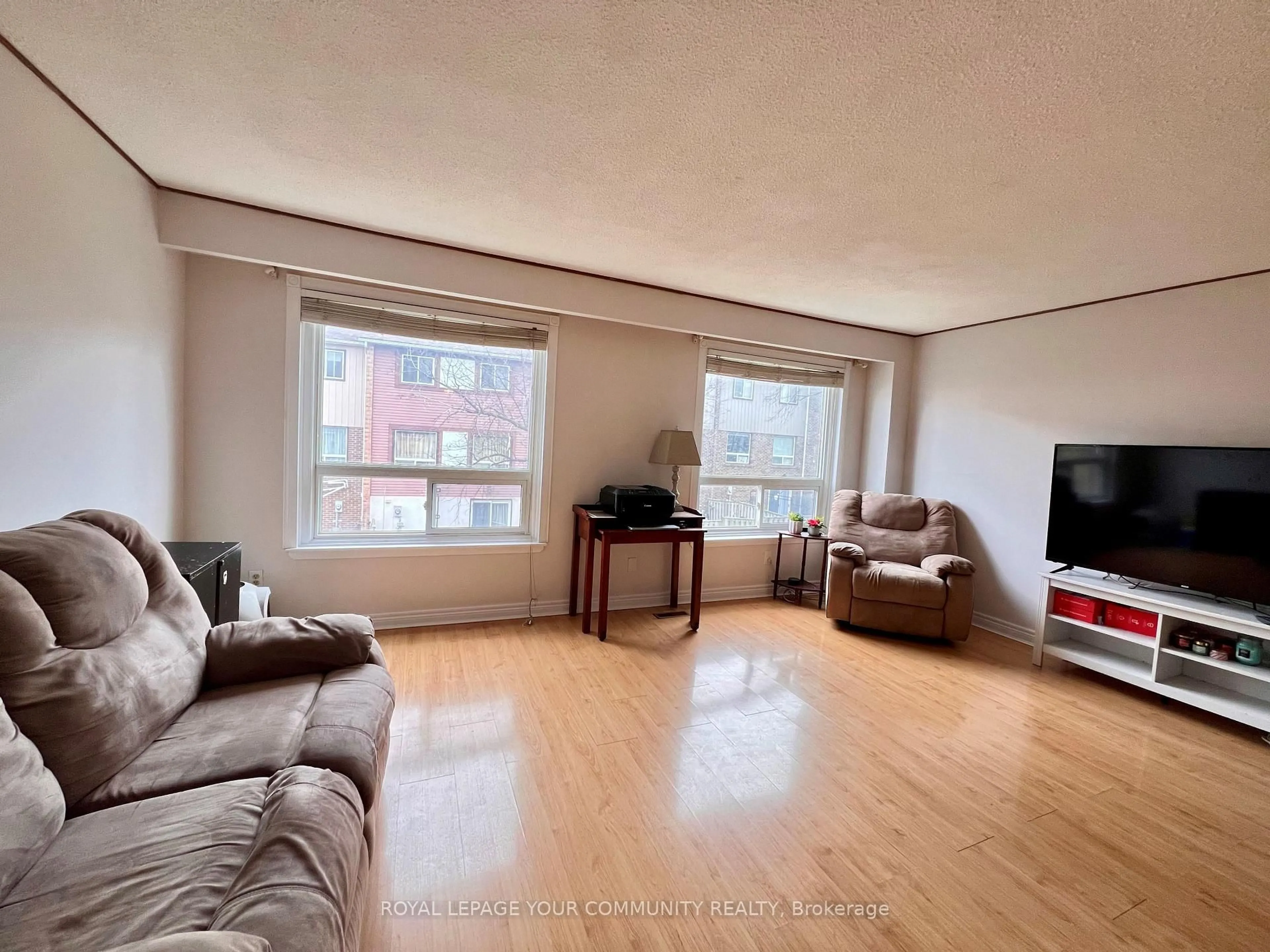A pic of a room for 14 Moregate Cres, Brampton Ontario L6S 3K9