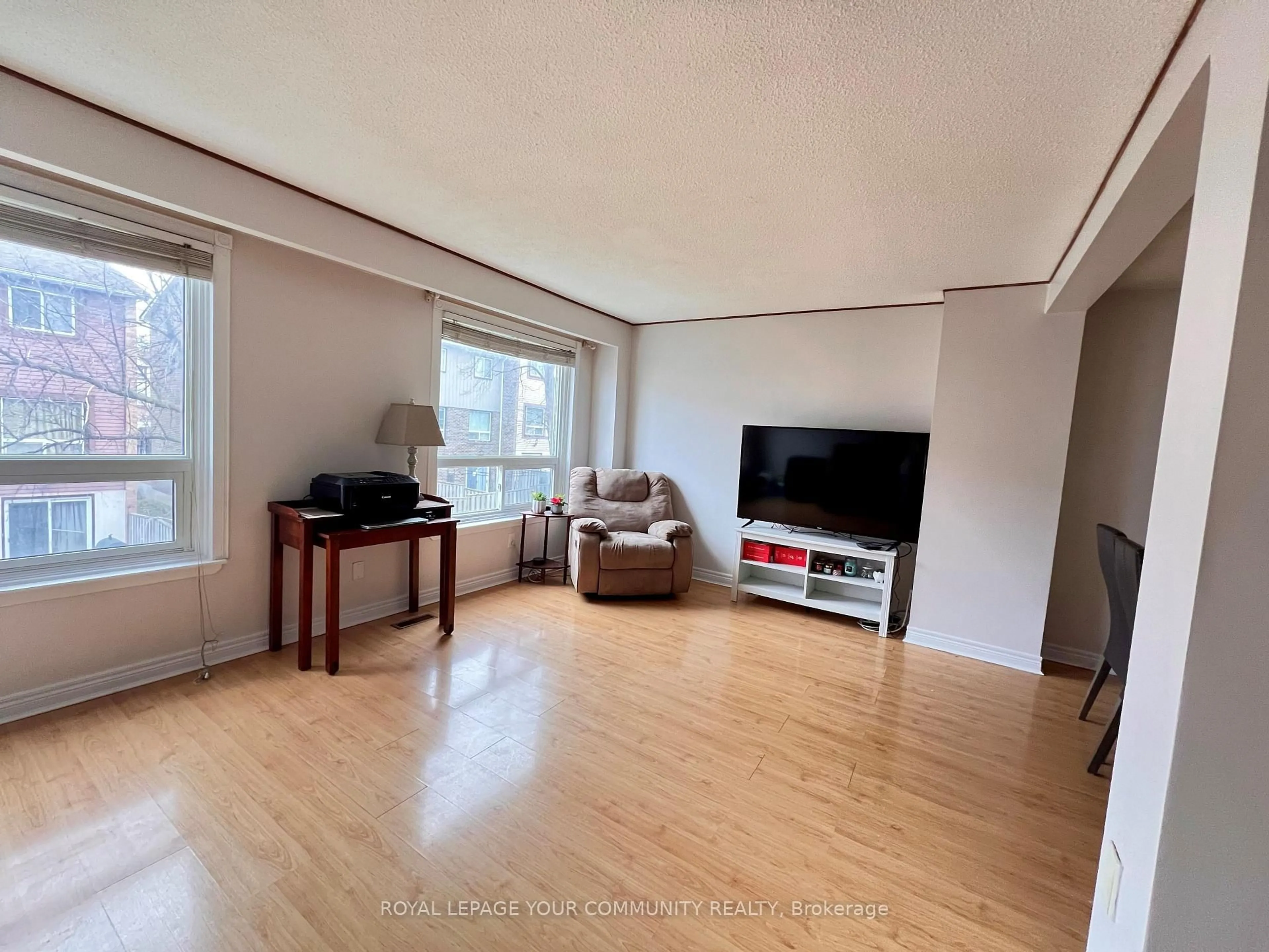 A pic of a room for 14 Moregate Cres, Brampton Ontario L6S 3K9
