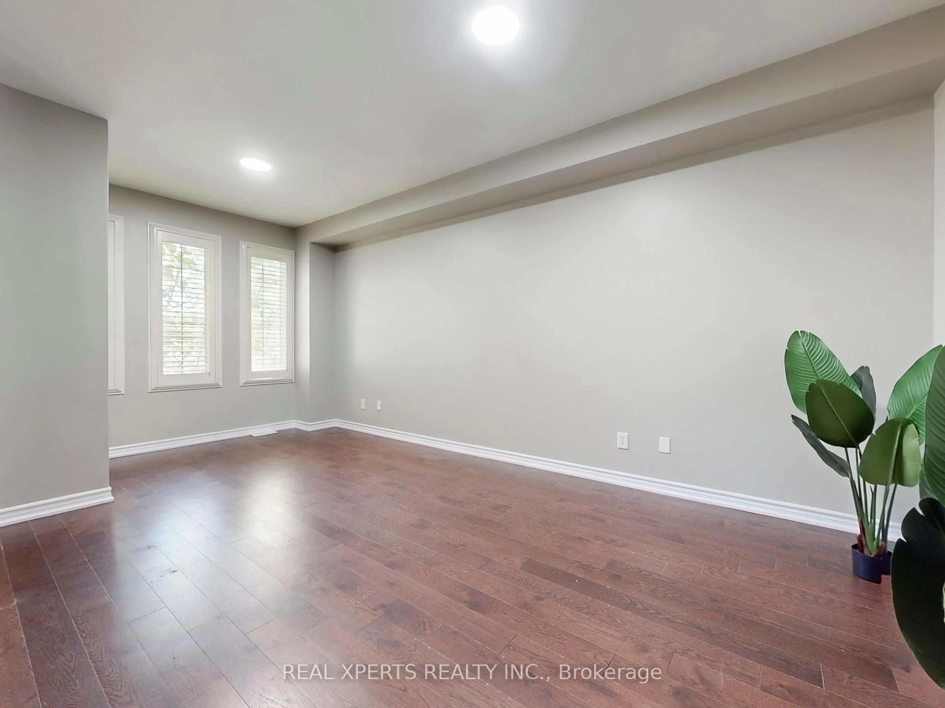 A pic of a room for 251 Murray Ross Pkwy, Toronto Ontario M3J 0G4