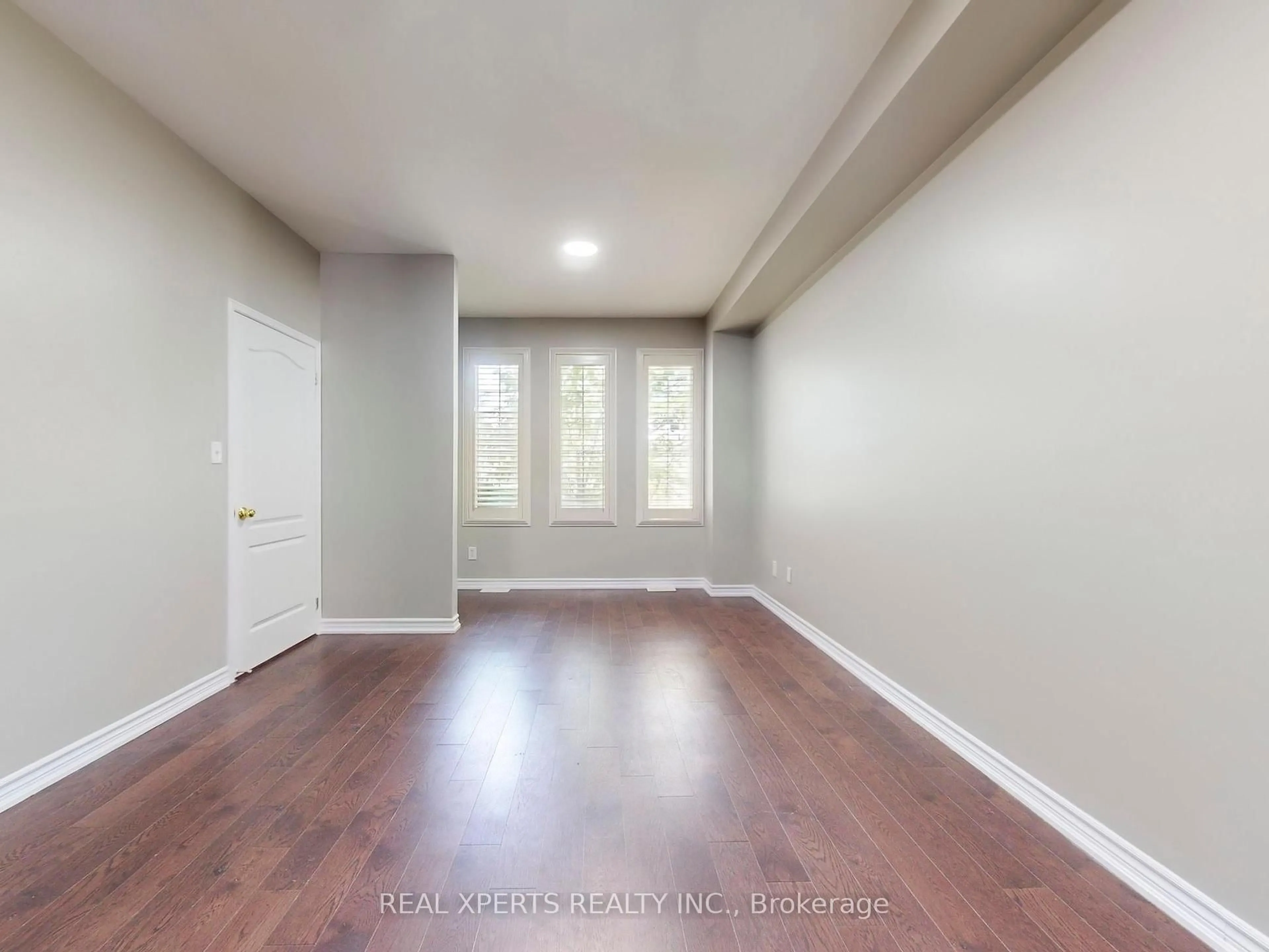 A pic of a room for 251 Murray Ross Pkwy, Toronto Ontario M3J 0G4