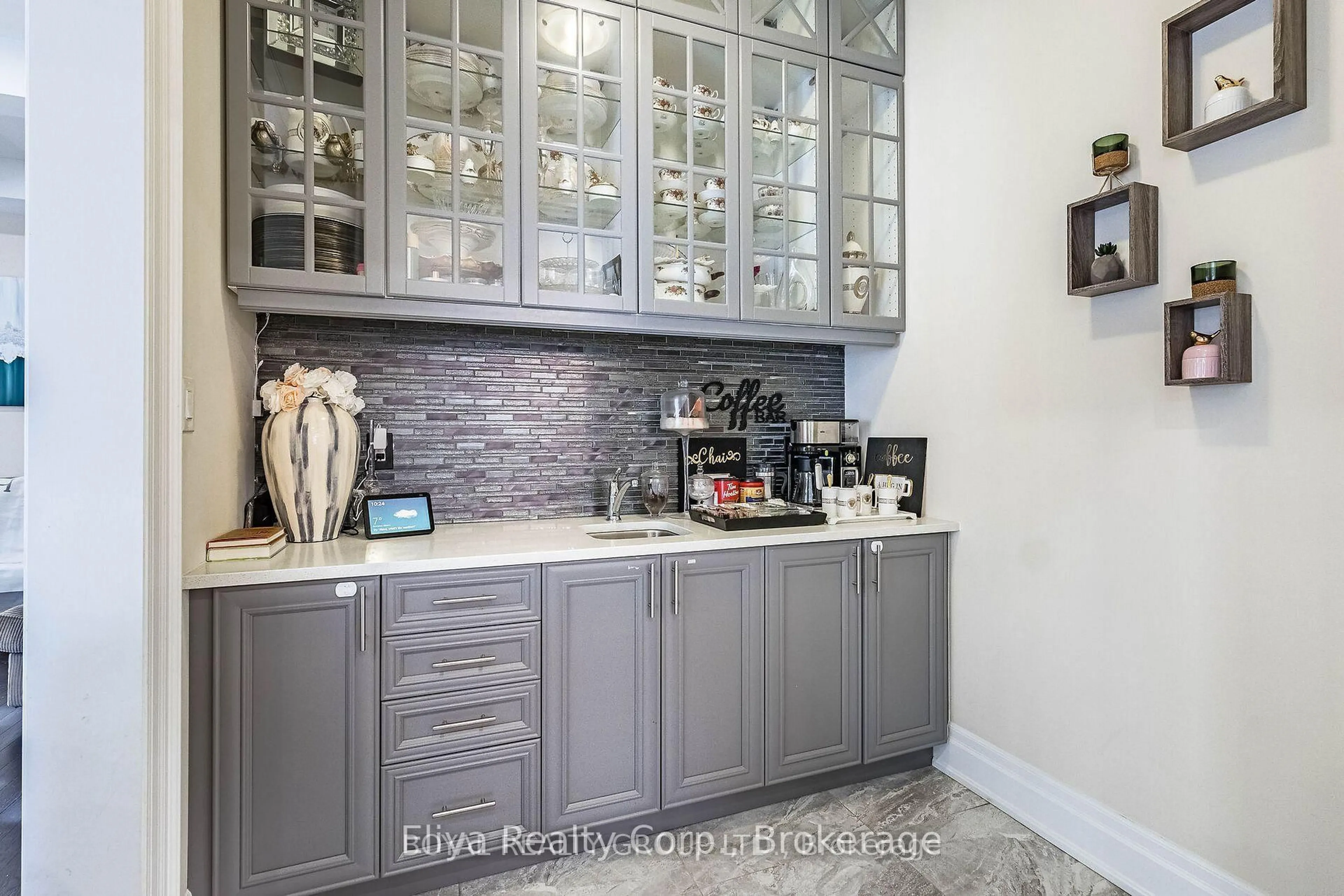 Contemporary kitchen, ceramic/tile floor for 52 Gordon Randle Dr, Brampton Ontario L6P 4H8