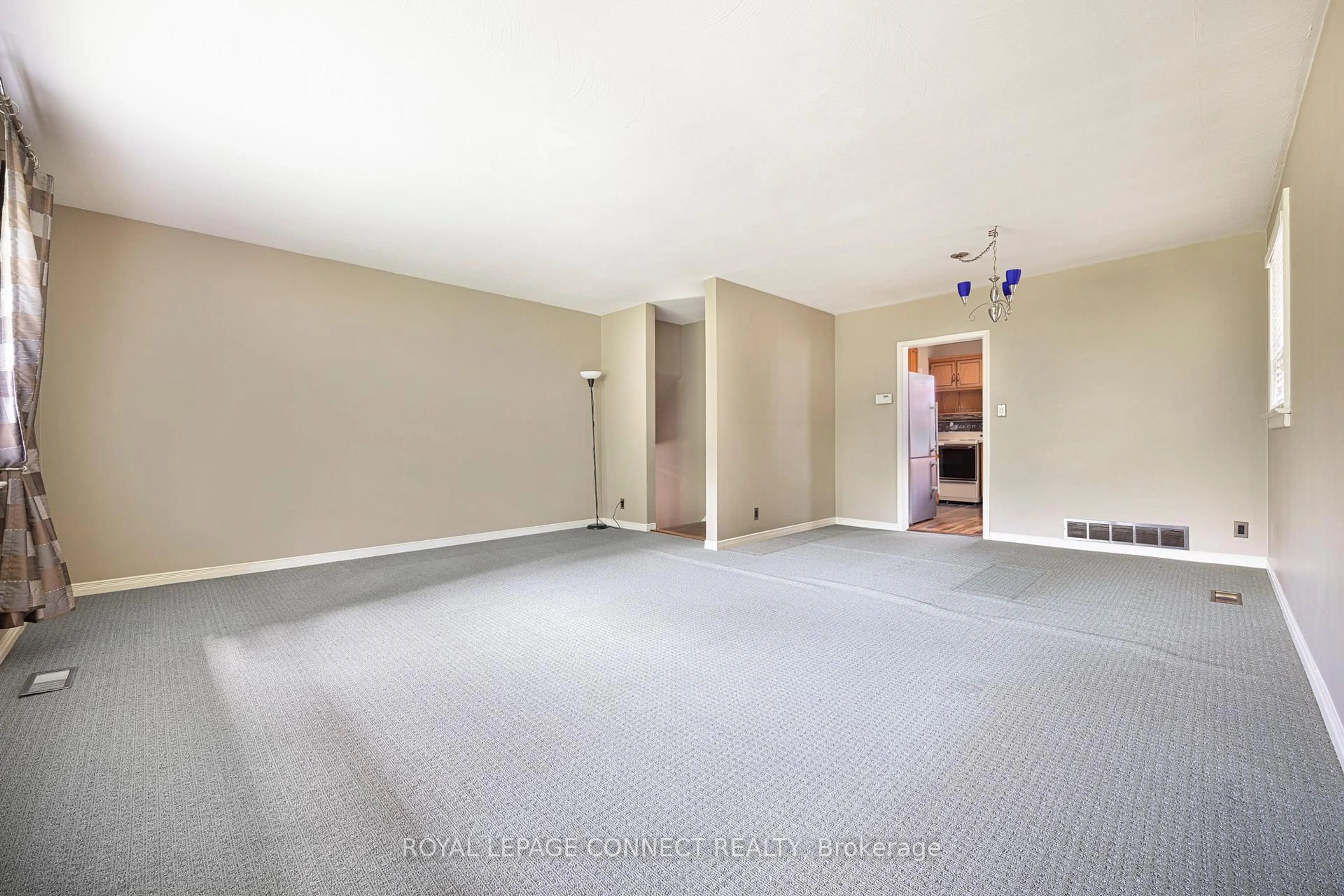 A pic of a room for 3 Brougham Cres, Toronto Ontario M9R 1J3