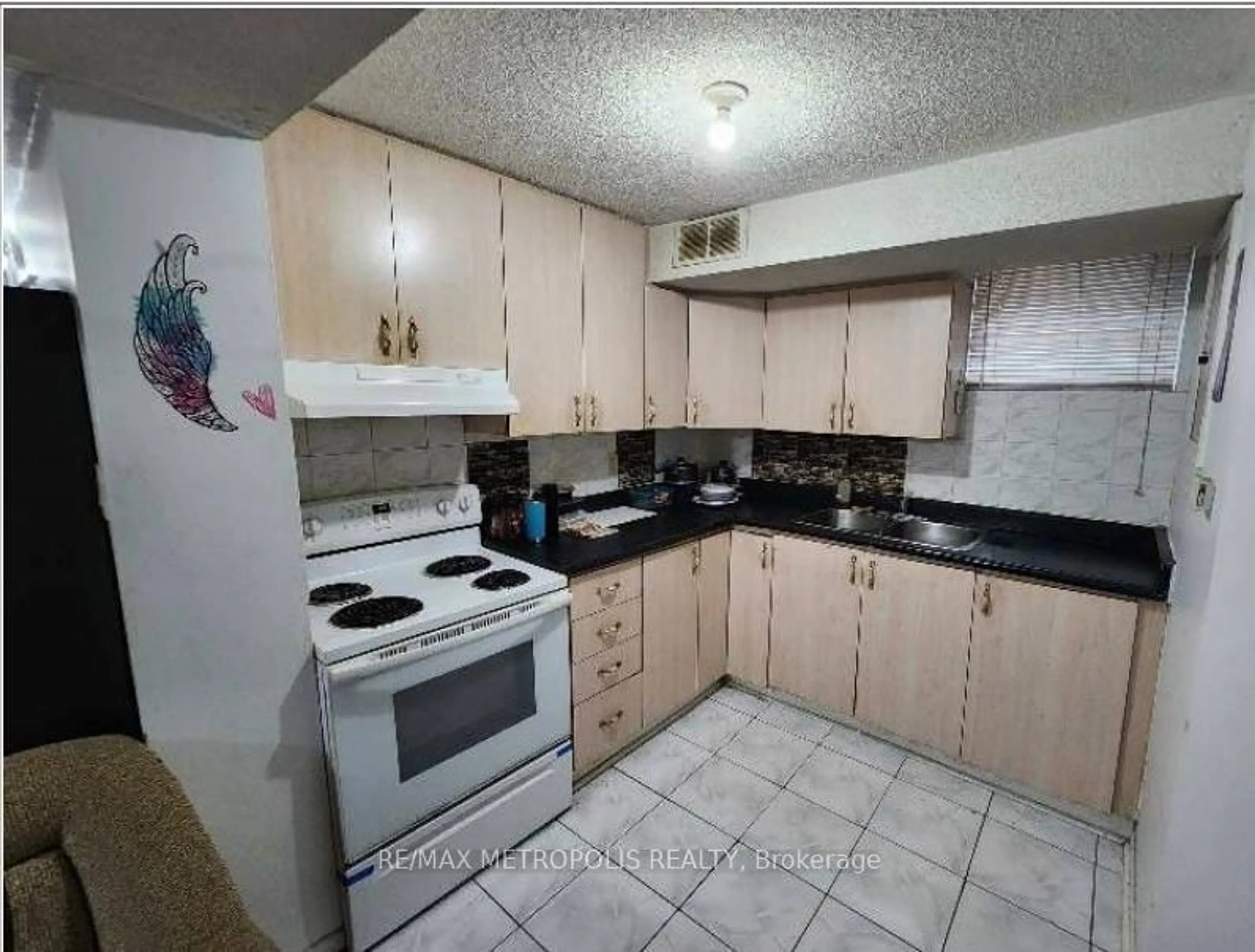 Standard kitchen, unknown for 18 Acme Cres, Toronto Ontario M9R 3B8