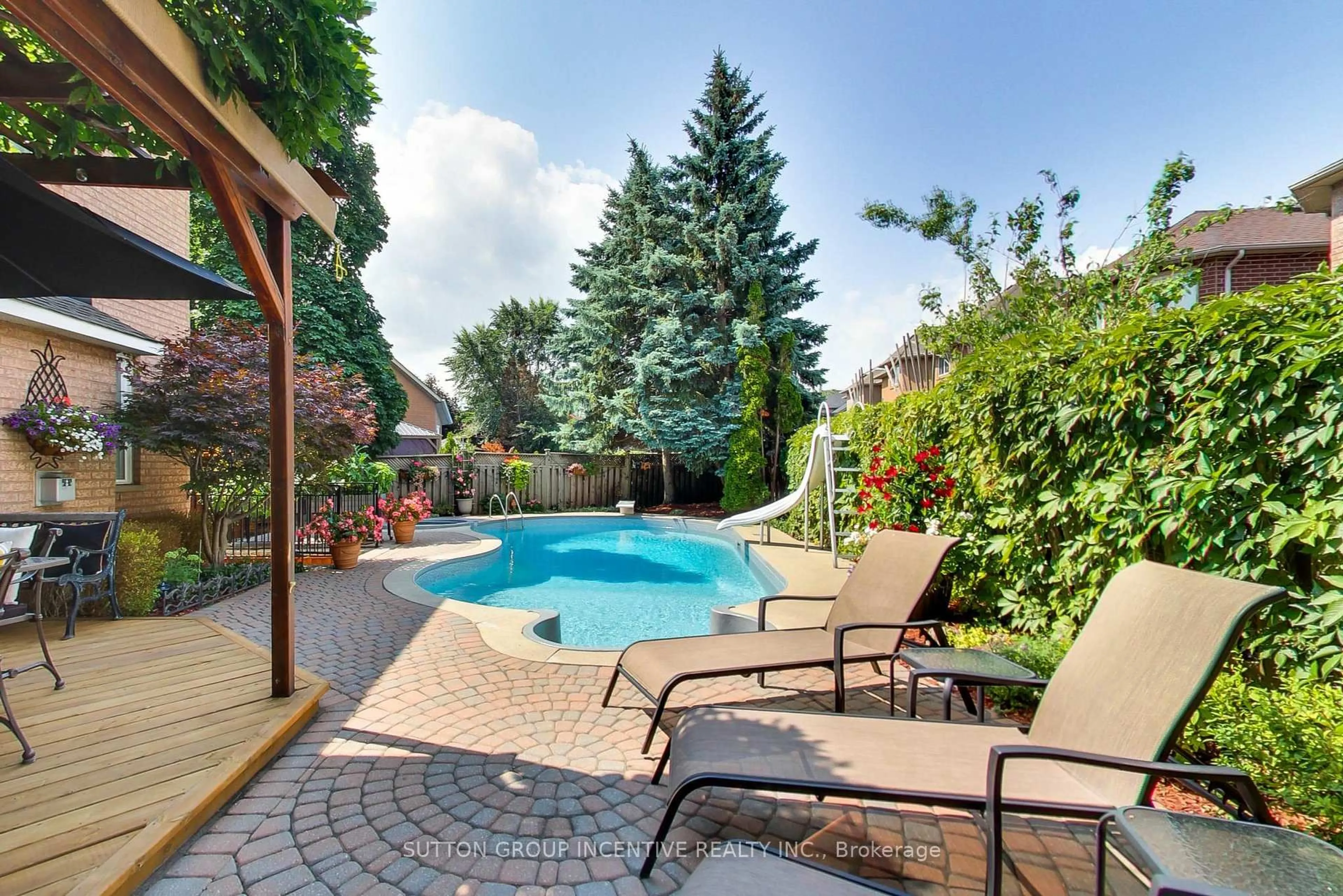 Pool for 11 Safari Crt, Brampton Ontario L7A 1G7