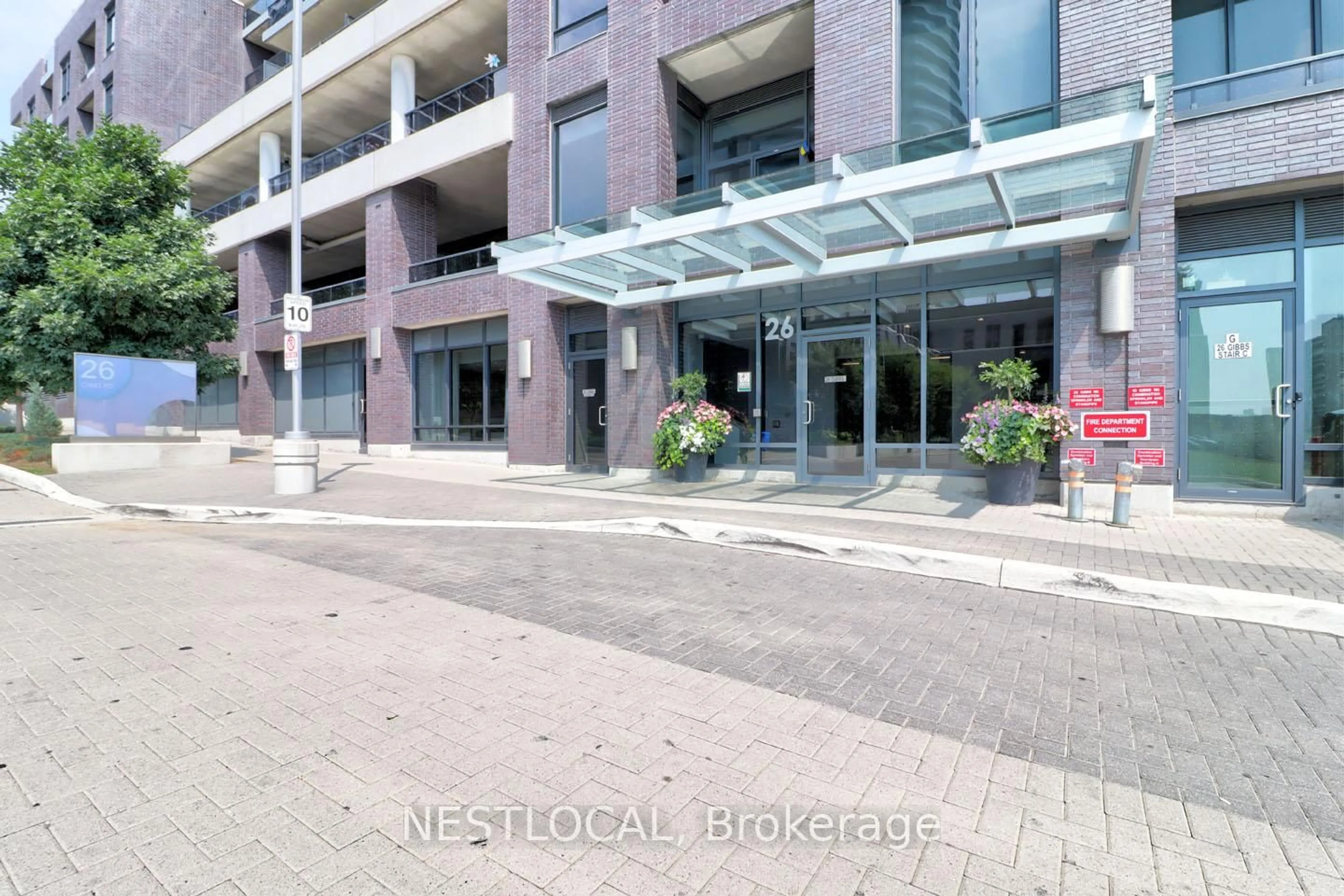 Indoor foyer for 26 Gibbs Rd #336, Toronto Ontario M9B 0E3
