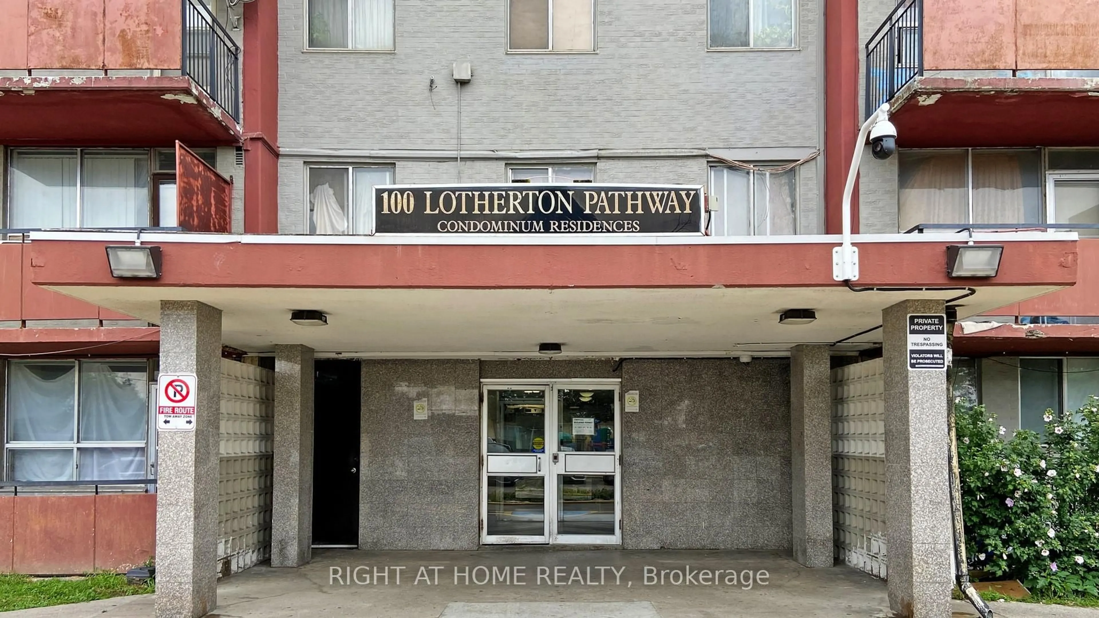 Unknown for 100 Lotherton Pathway Ptwy #905, Toronto Ontario M6B 2G8