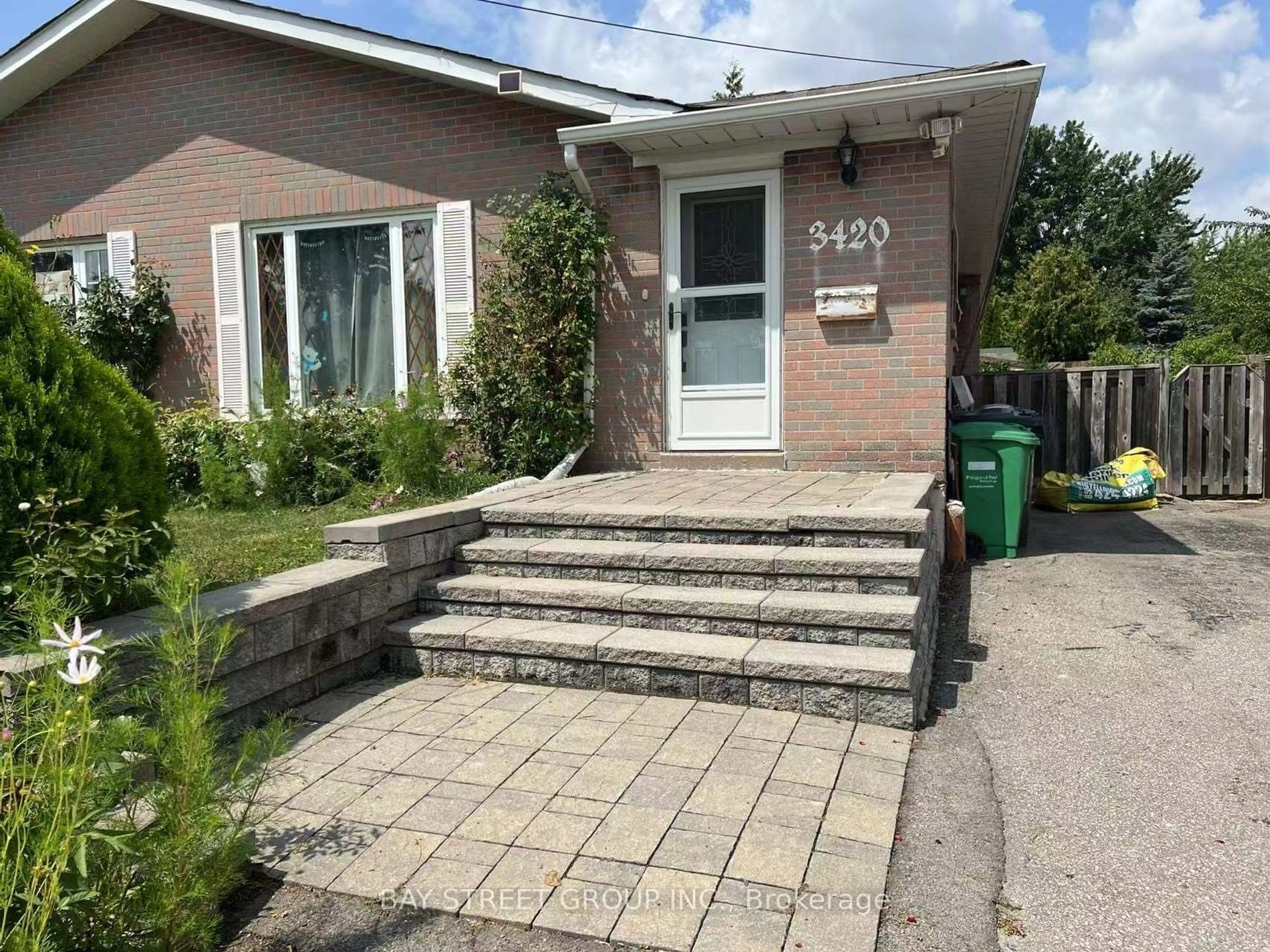 Unknown for 3420 Galena Cres, Mississauga Ontario L5A 3L8