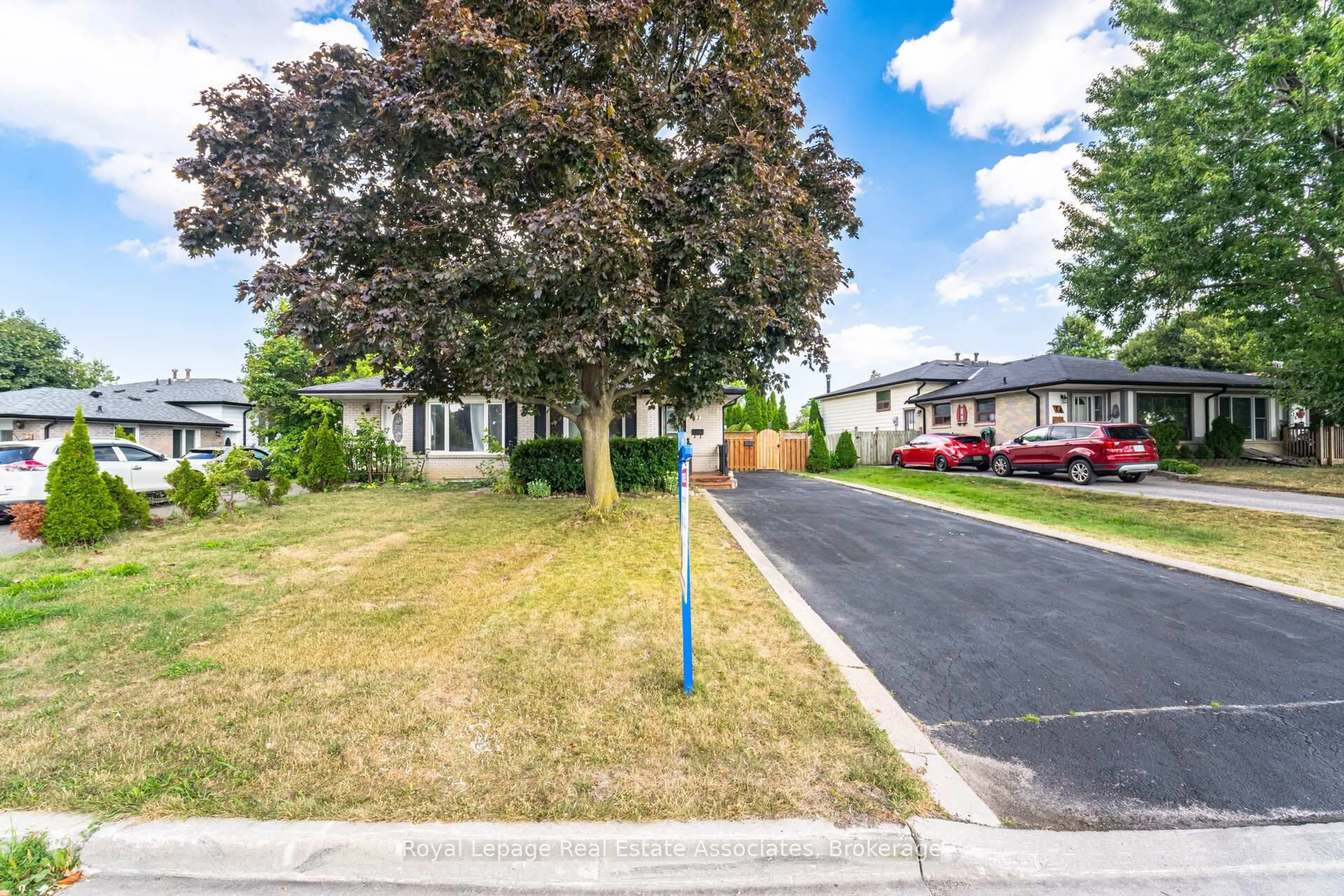 Unknown for 12 Gulliver Cres, Brampton Ontario L6S 1S9
