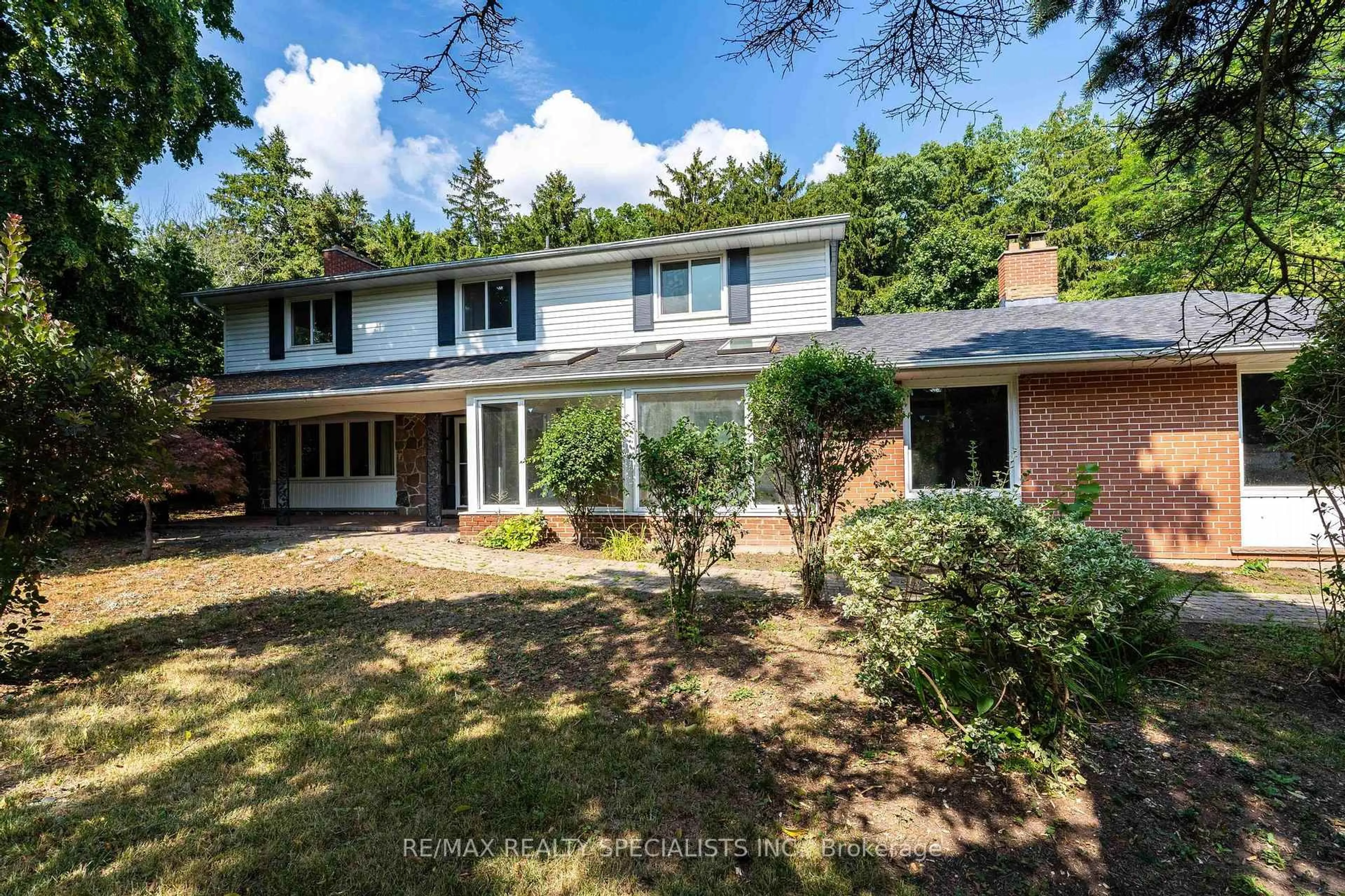 Unknown for 145 Wolfdale Ave, Oakville Ontario L6L 4R9