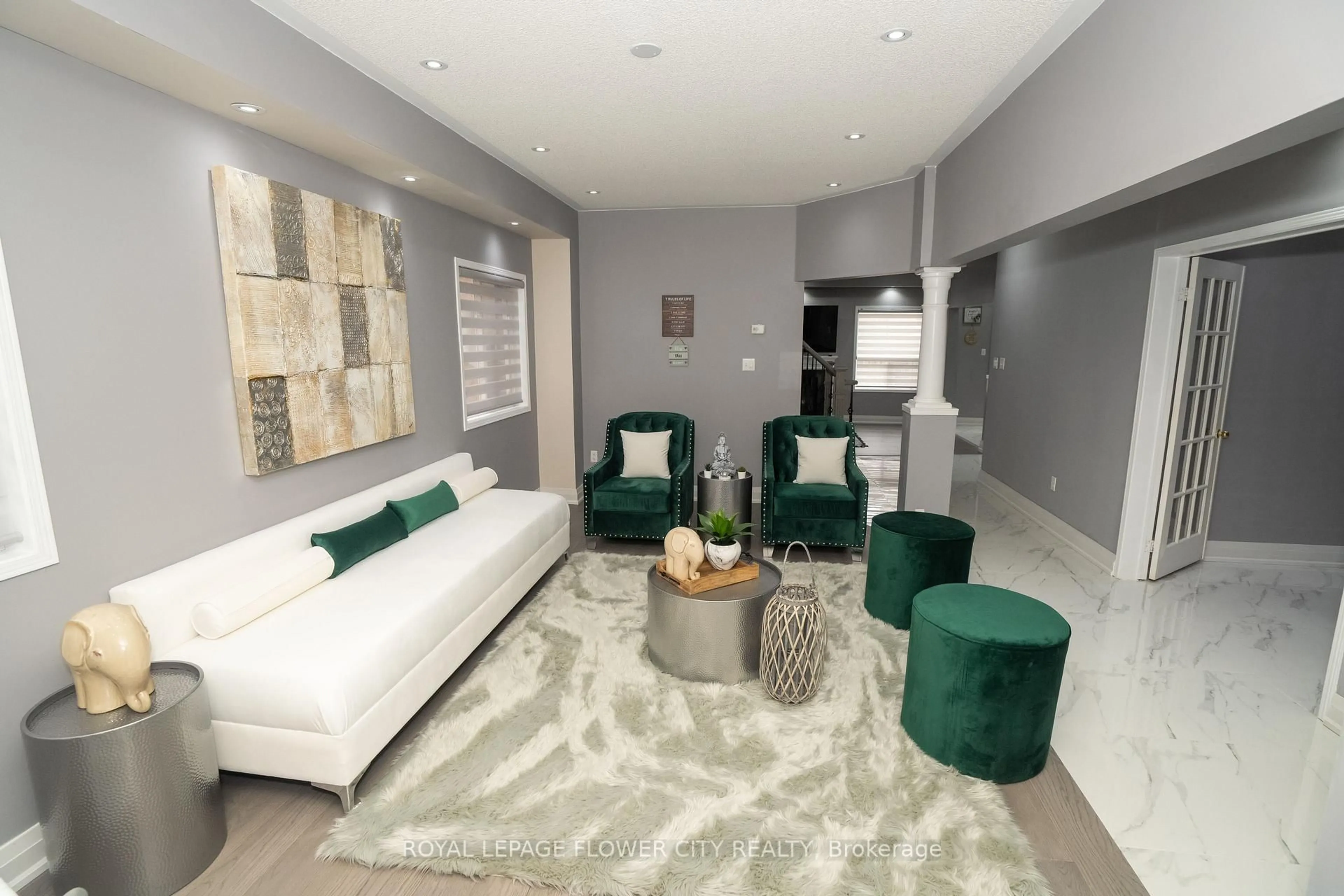 Living room with furniture, unknown for 26 Ranchero Dr, Brampton Ontario L7A 3C7