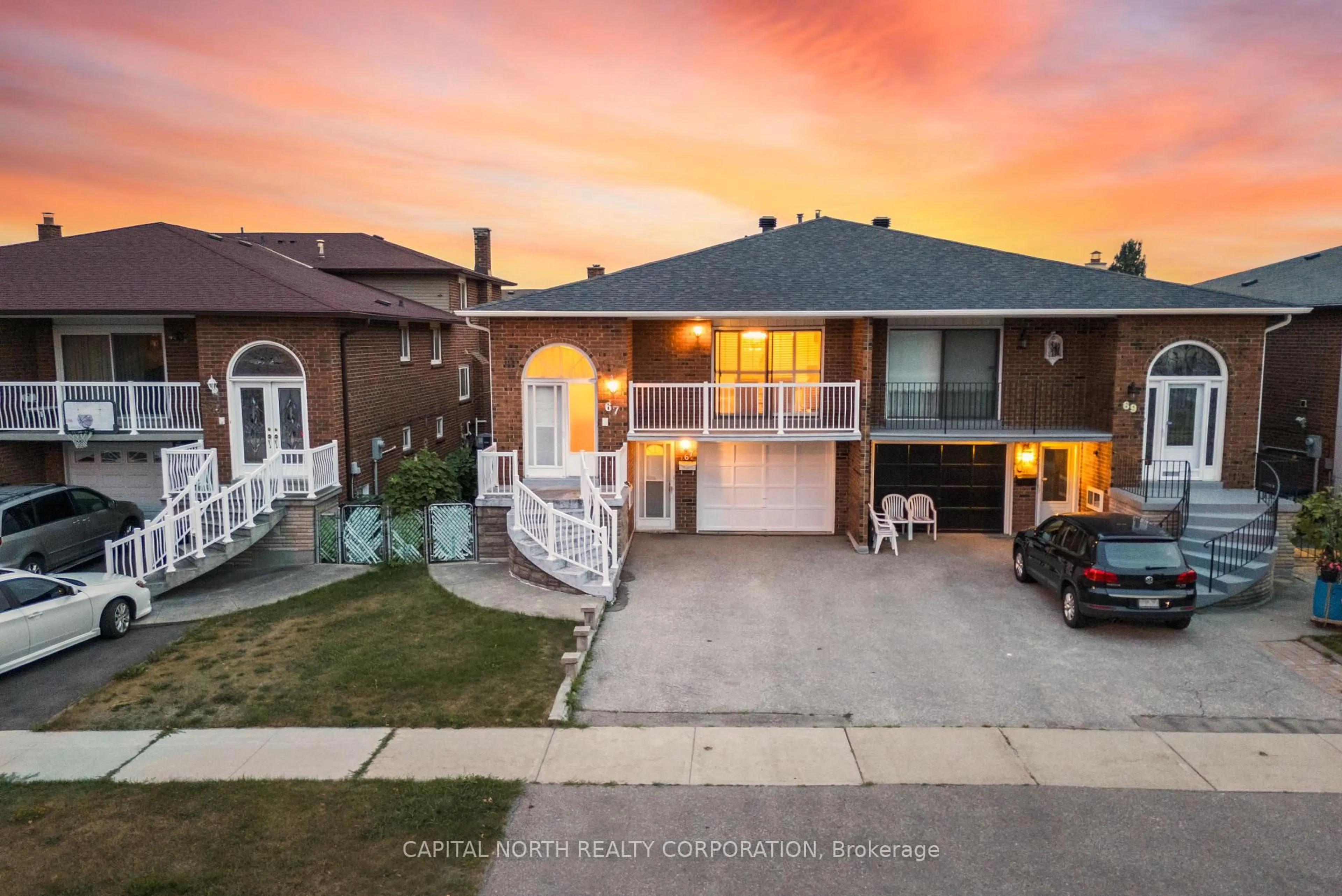 A pic from outside/outdoor area/front of a property/back of a property/a pic from drone, street for 67 John Lindsay Crt, Toronto Ontario M3L 2L1