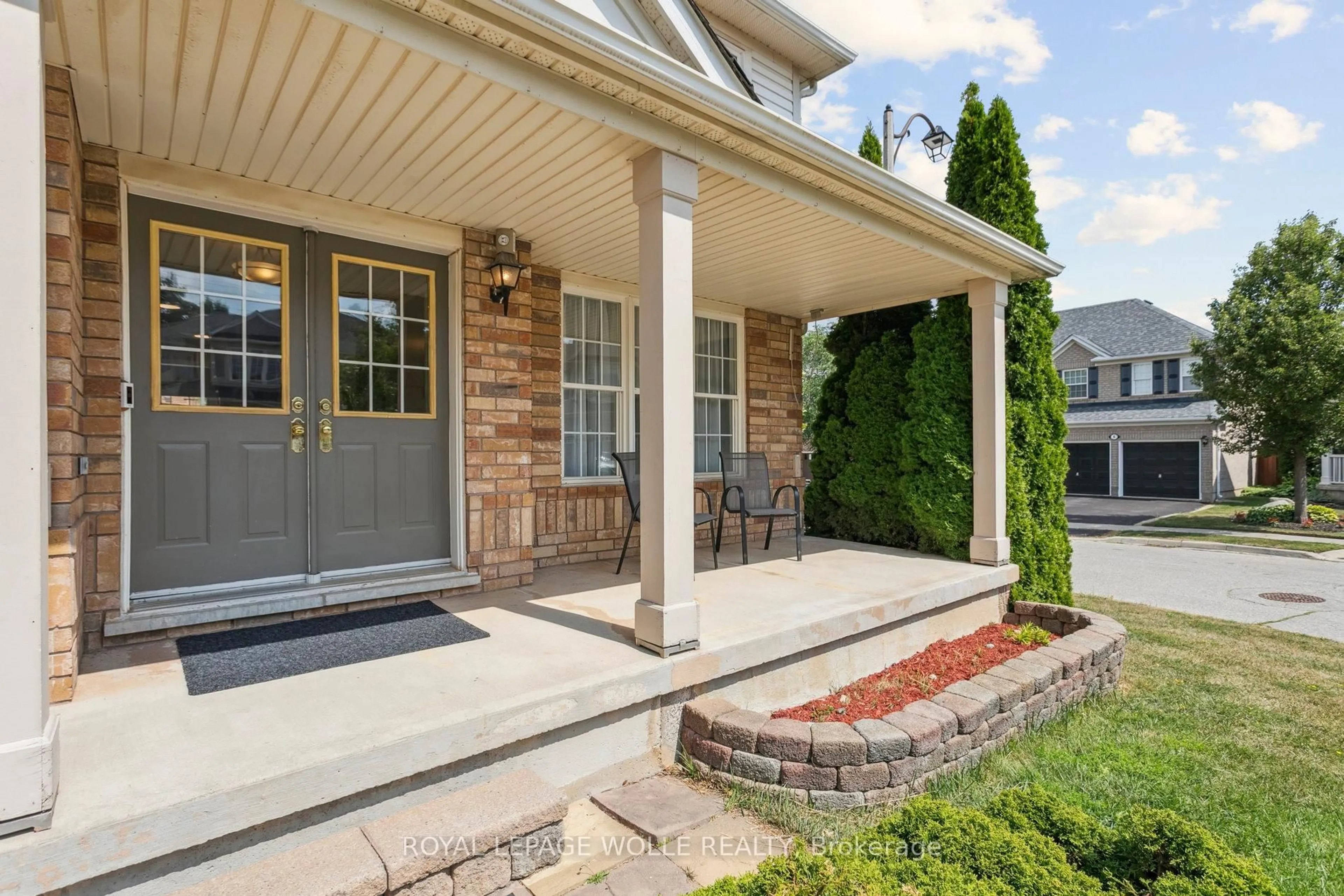 Home with brick exterior material, street for 3 Elsinore St, Brampton Ontario L7A 1Z7