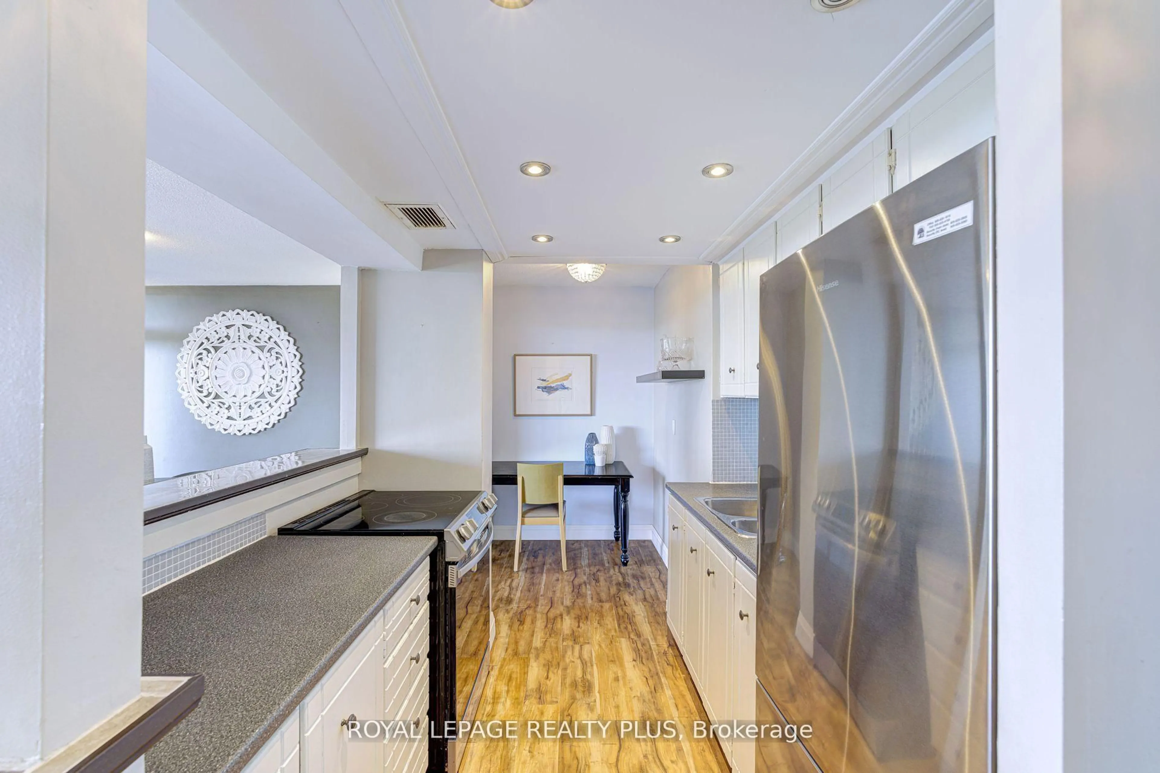 Unknown for 1333 Bloor St #708, Mississauga Ontario L4Y 3T6