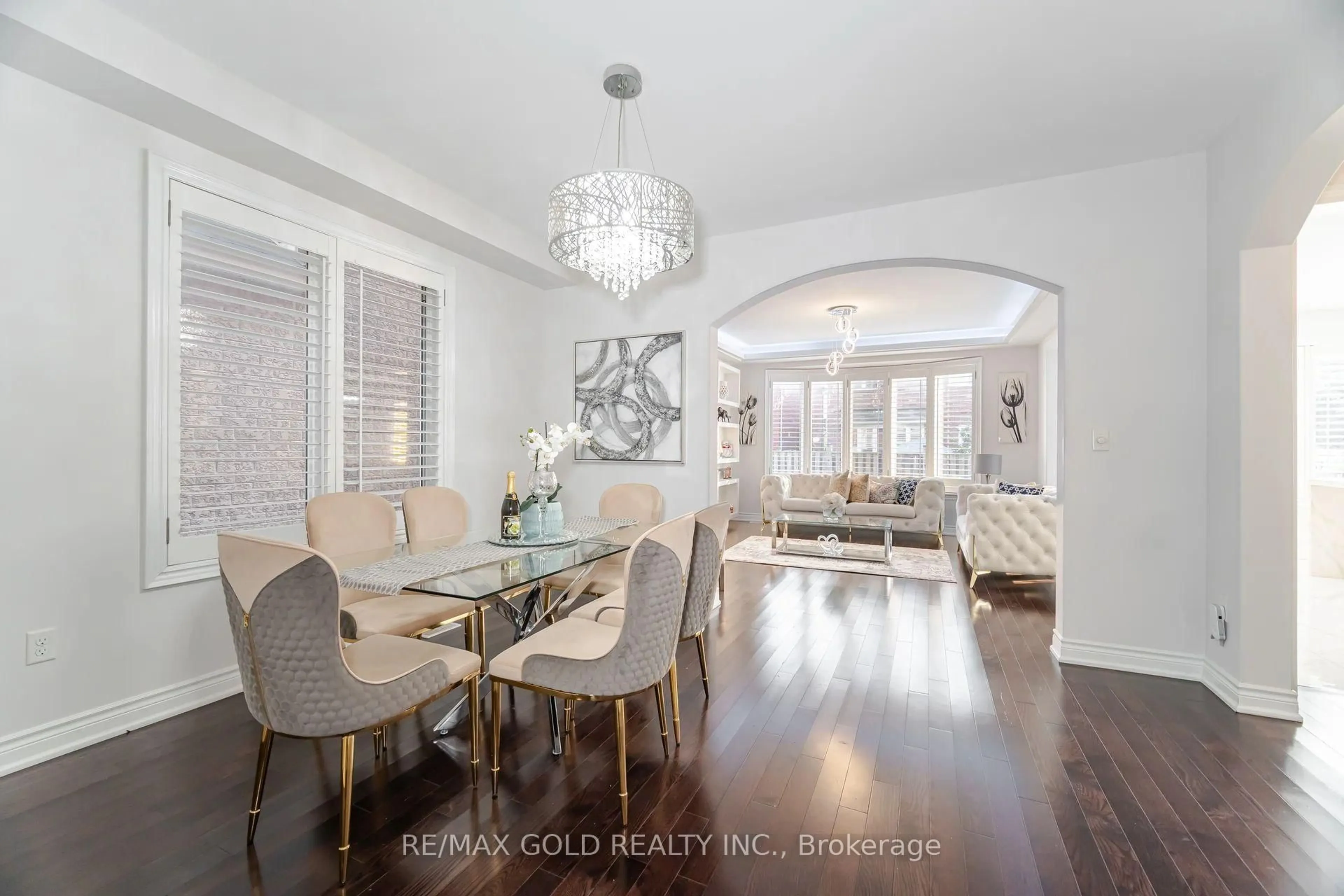 Dining room, unknown for 18 Seascape Cres, Brampton Ontario L6P 3C4