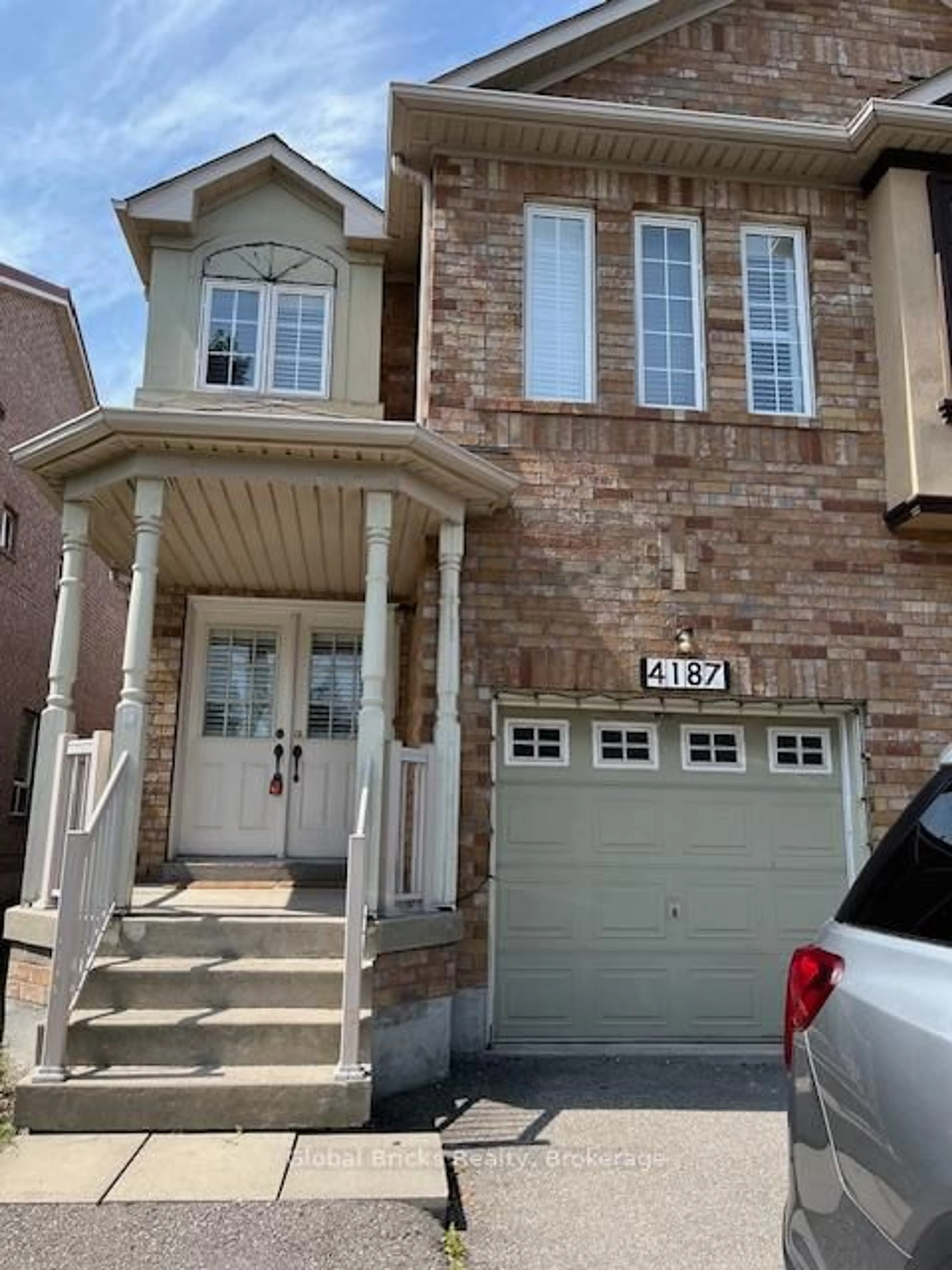 Home with brick exterior material, street for 4187 Goldenrod Cres, Mississauga Ontario L5V 3C2