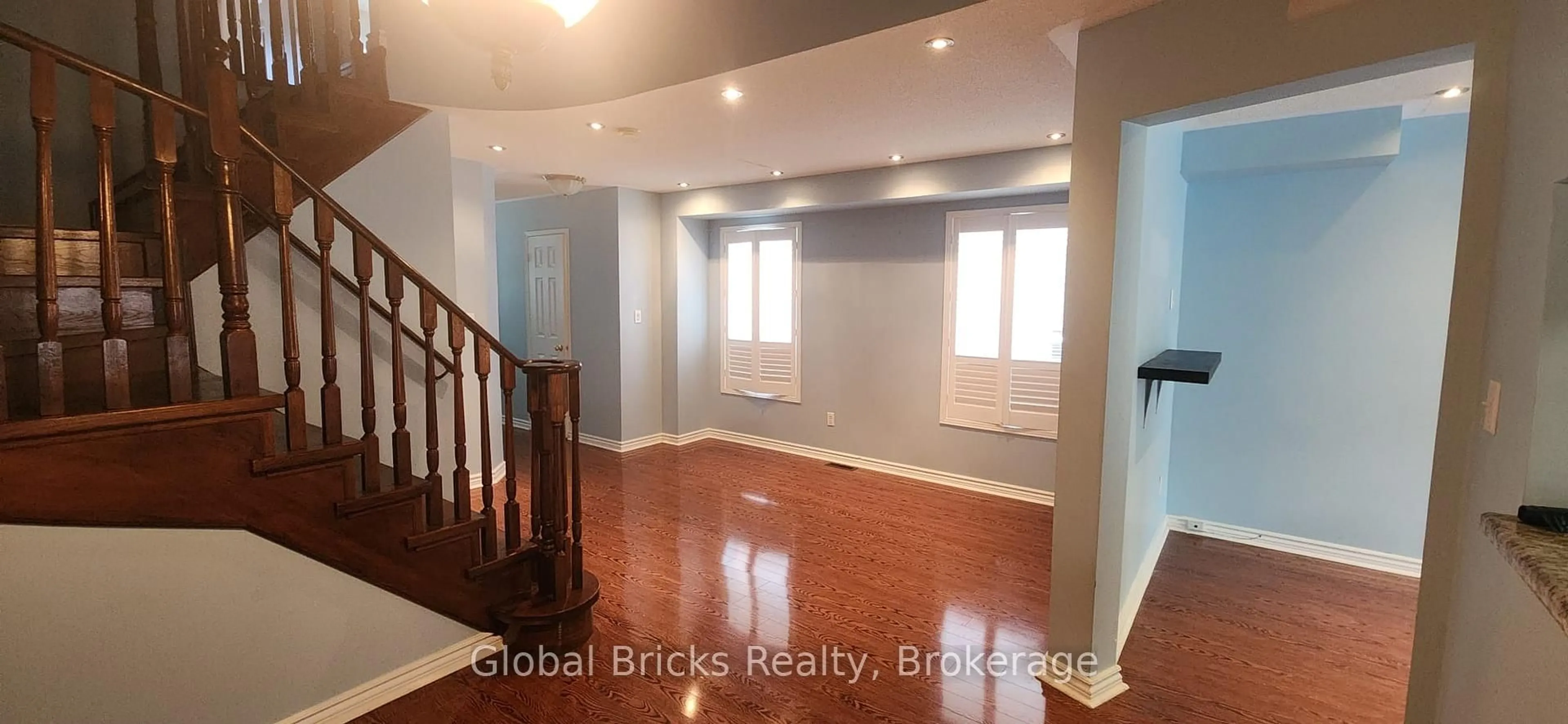 Unknown for 4187 Goldenrod Cres, Mississauga Ontario L5V 3C2