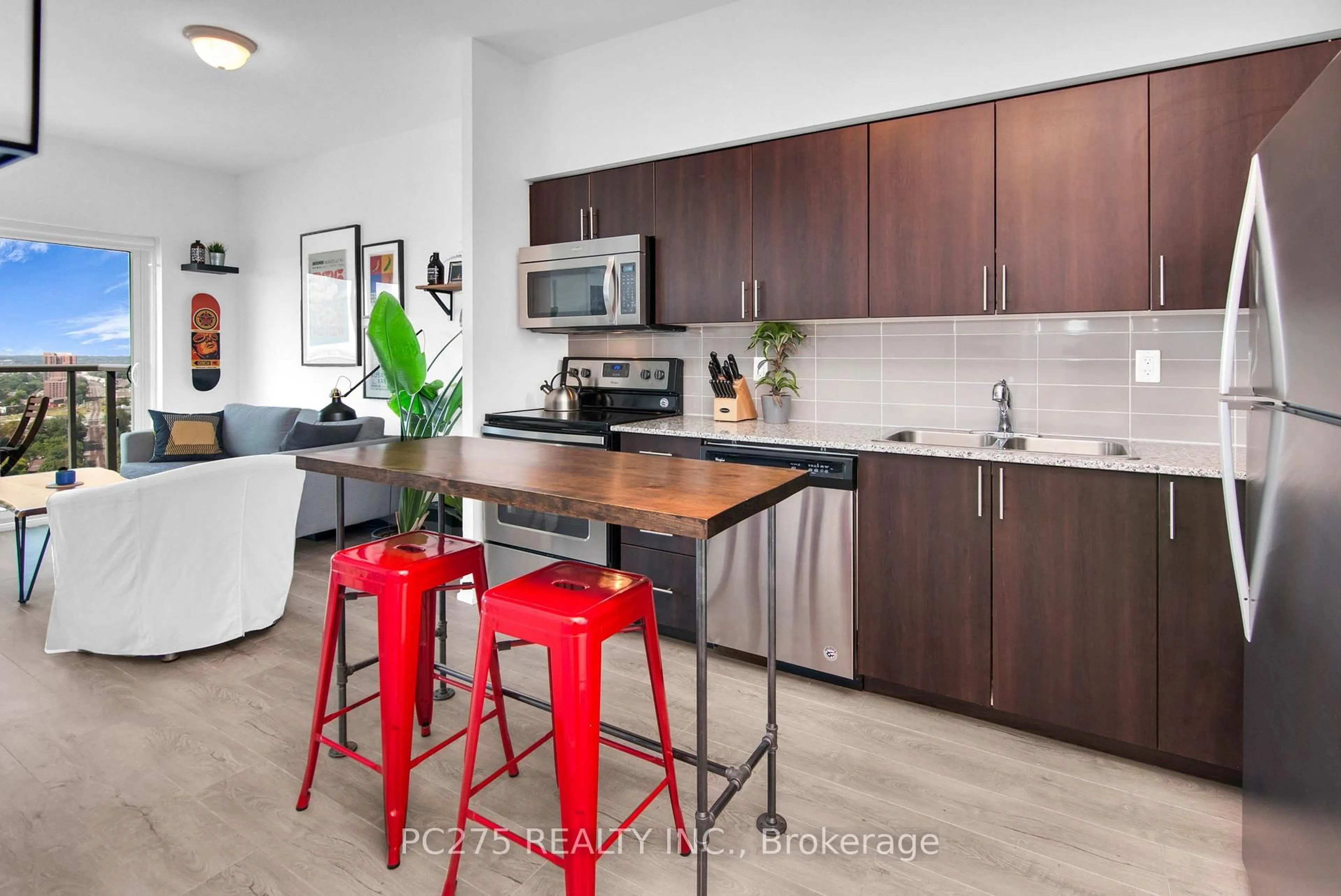 Open concept kitchen, unknown for 1410 Dupont St #2708, Toronto Ontario M6H 0B6