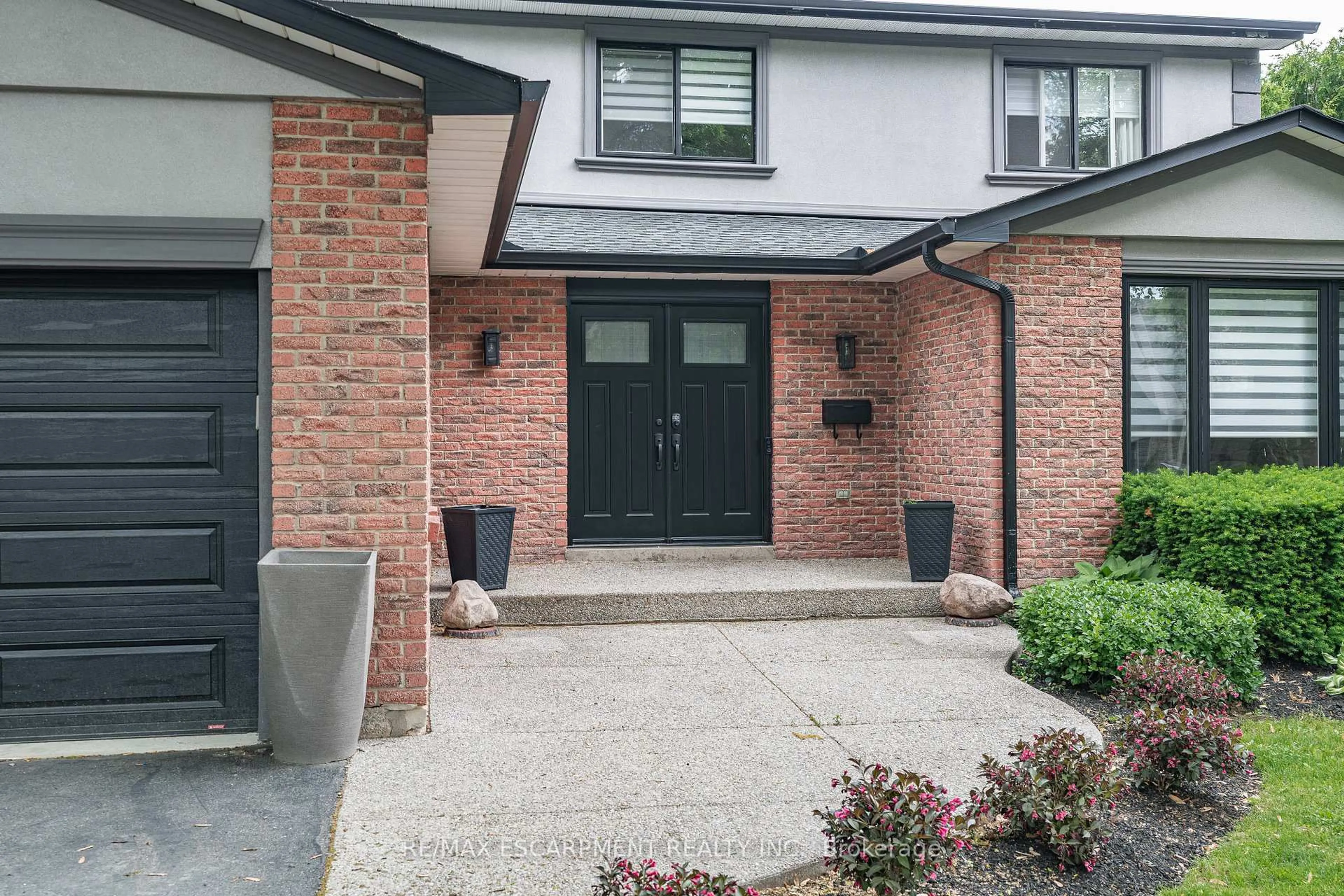 Unknown for 2159 Belgrave Crt, Burlington Ontario L7P 3R5