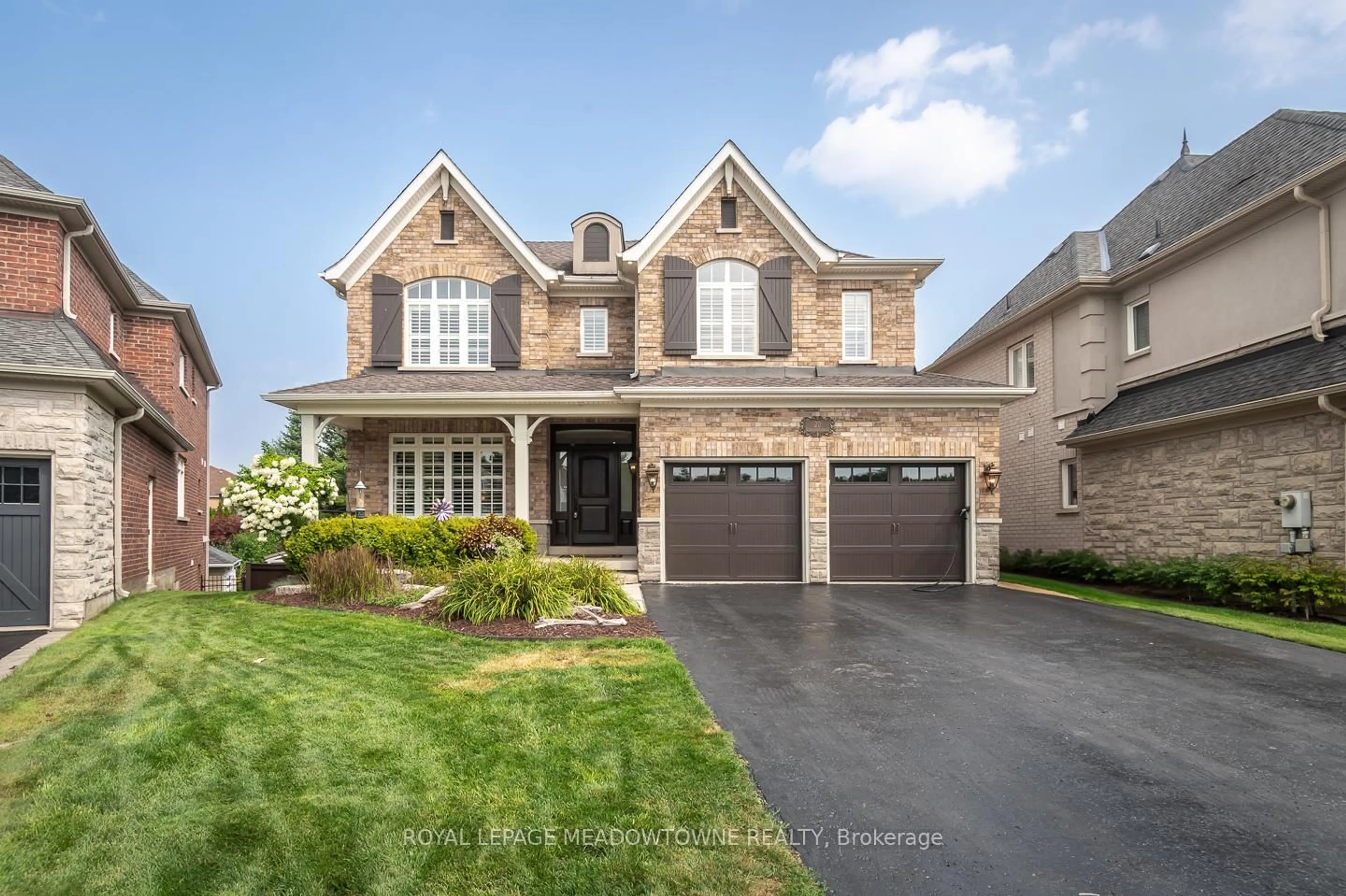 Home with brick exterior material, street for 20 View Point Circ, Halton Hills Ontario L7G 6P2