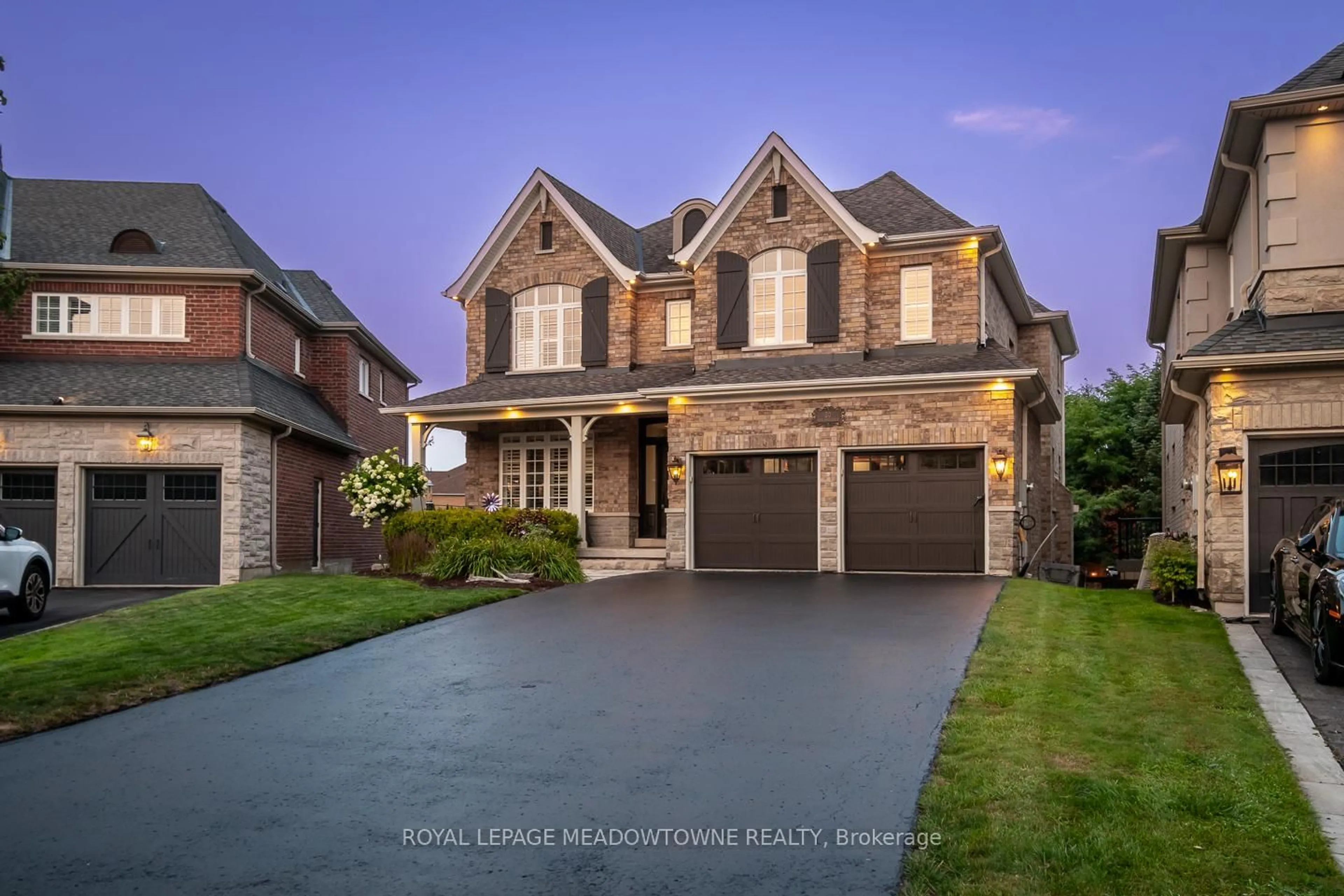 Home with brick exterior material, street for 20 View Point Circ, Halton Hills Ontario L7G 6P2