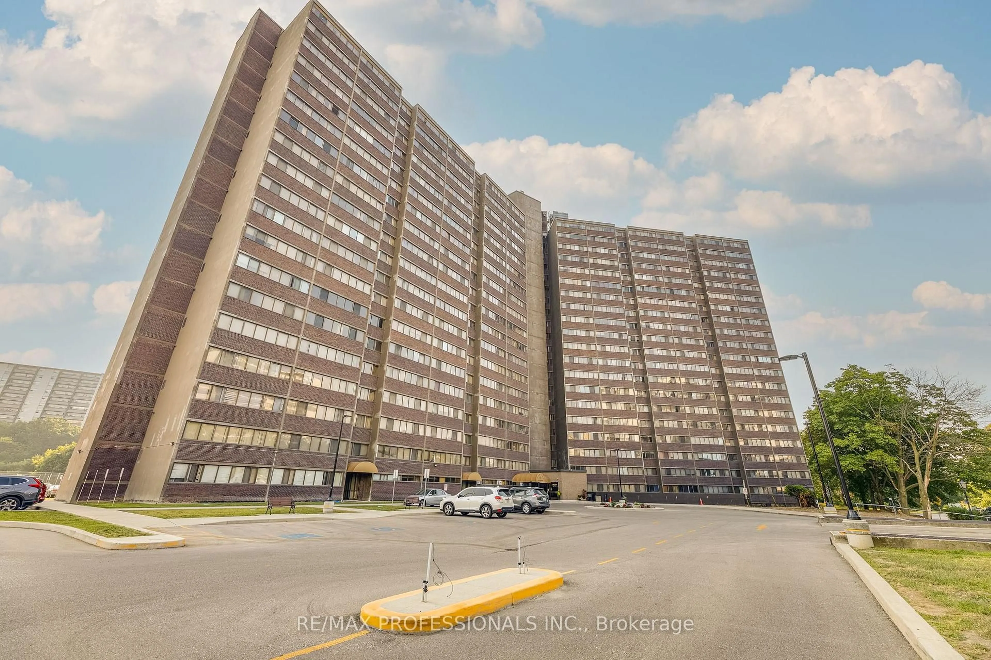 Unknown for 11 Wincott Dr #907, Toronto Ontario M9R 2R9